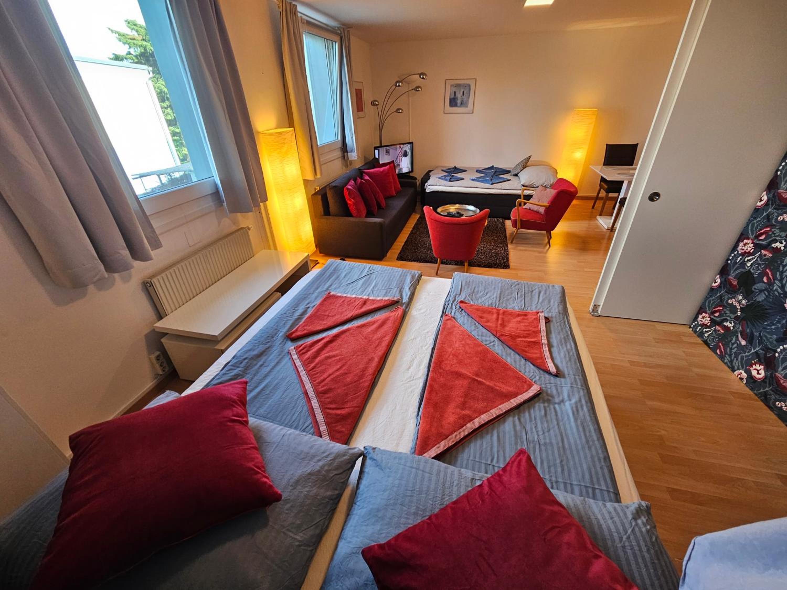 Yuki's Place - UN-VIC, Danube Beach and Subway near to Downtown Vienna