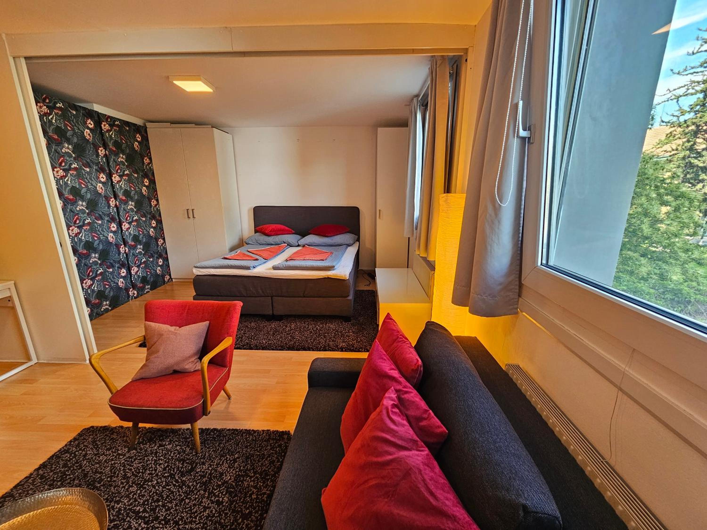 Yuki's Place - UN-VIC, Danube Beach and Subway near to Downtown Vienna