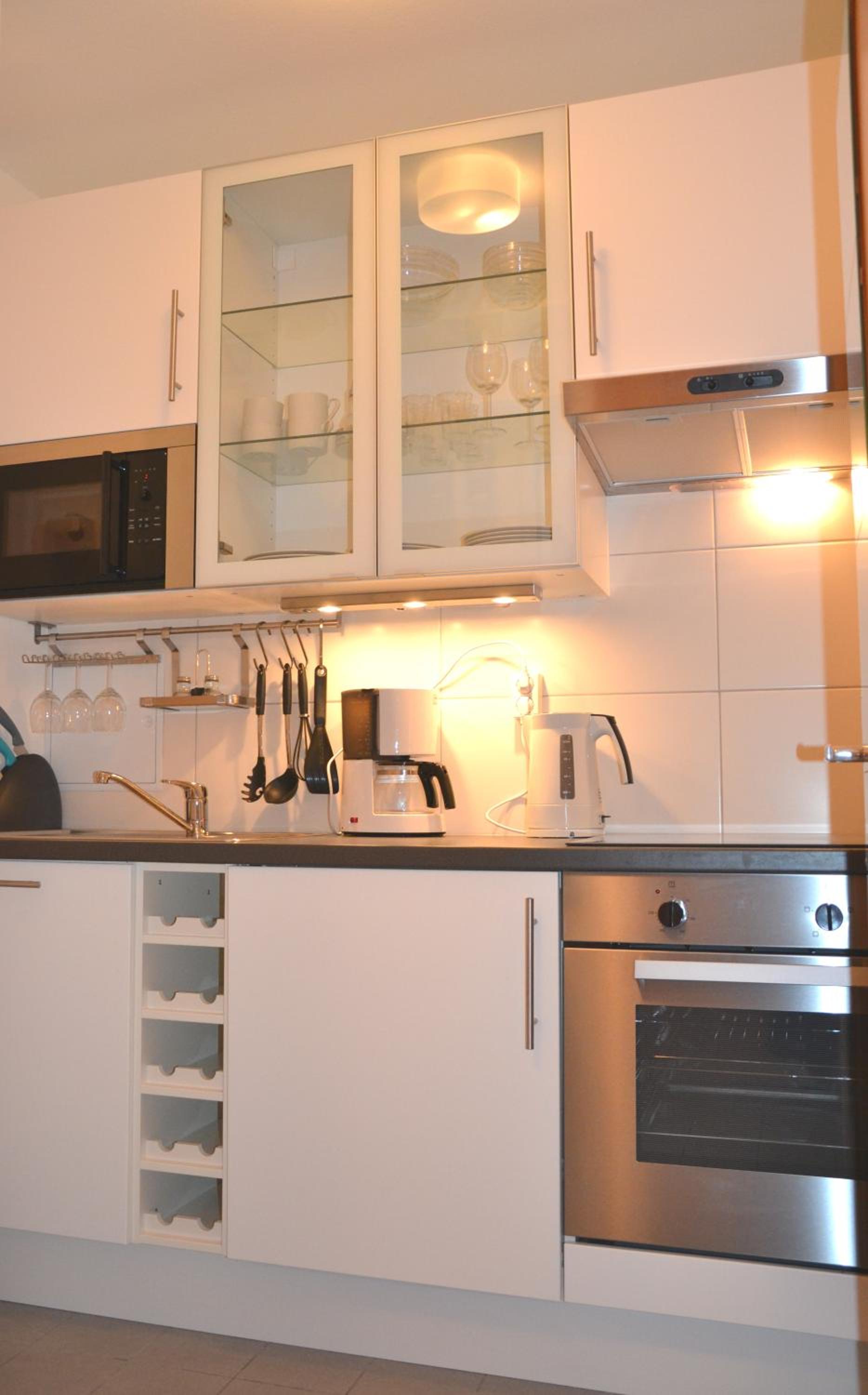 Yuki's Place - UN-VIC, Danube Beach and Subway near to Downtown Vienna