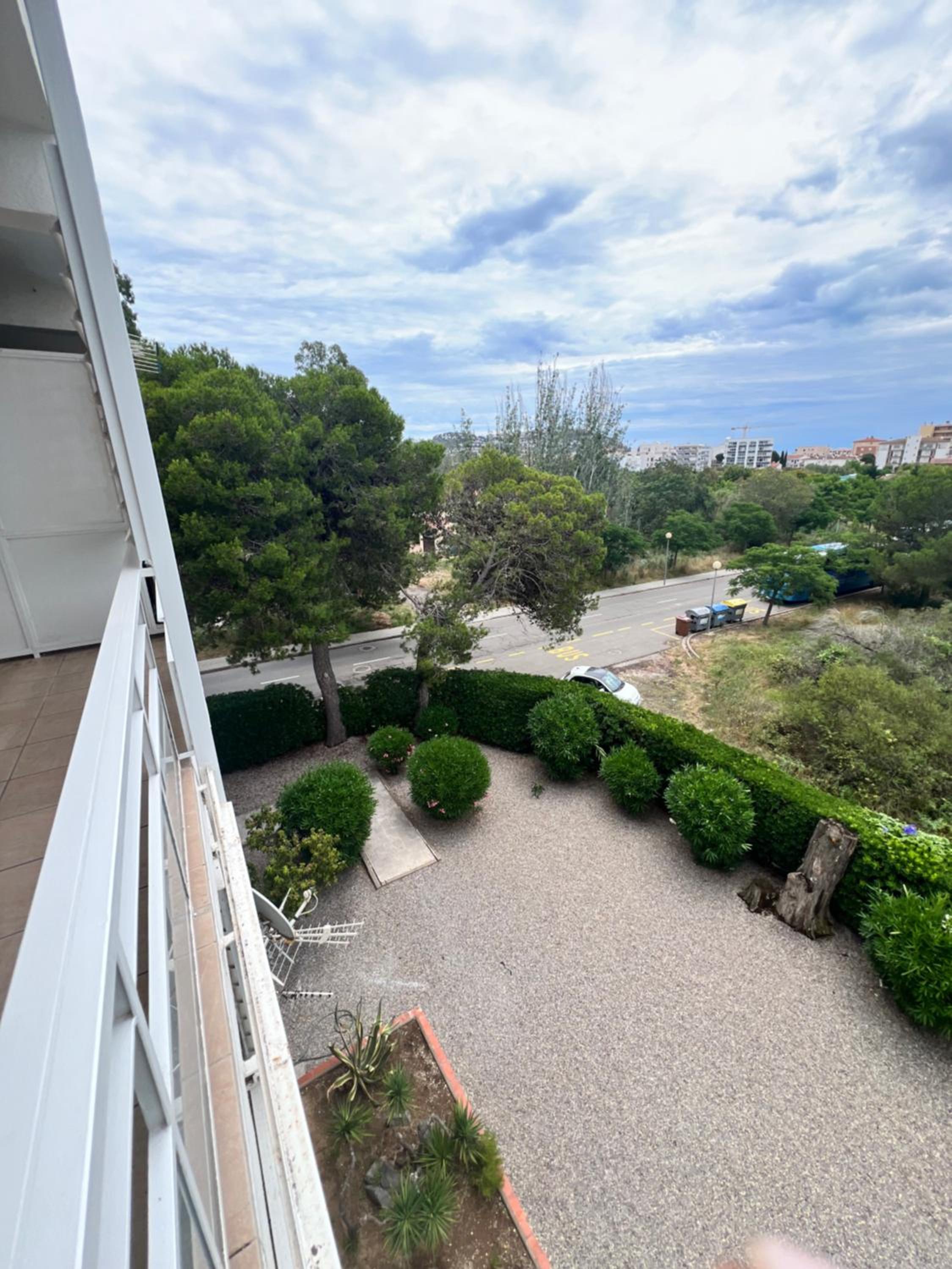 3 room apartment, 500m to beach, swimming pool, nice terrace view 5
