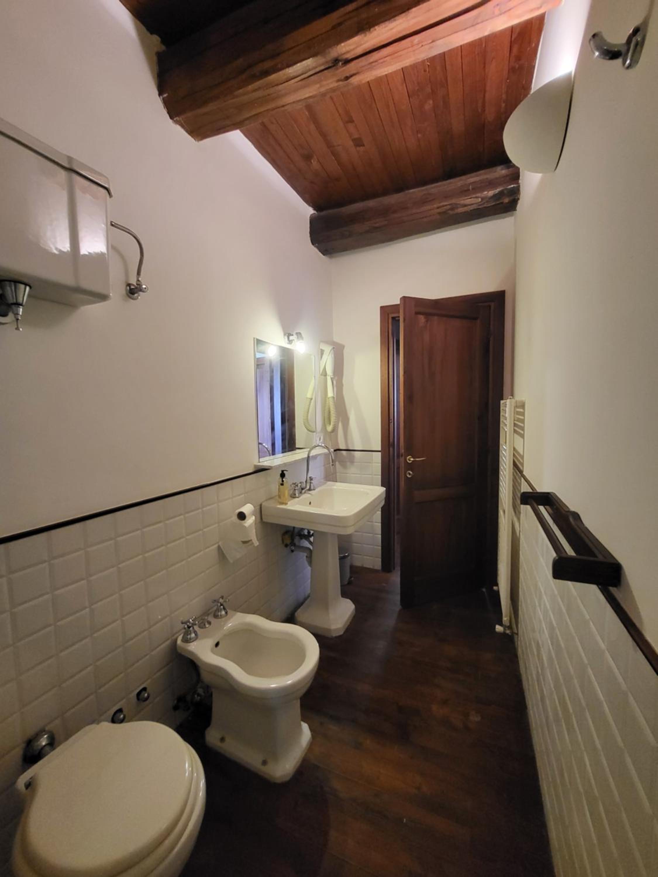 Via Onofri Apartments view 3
