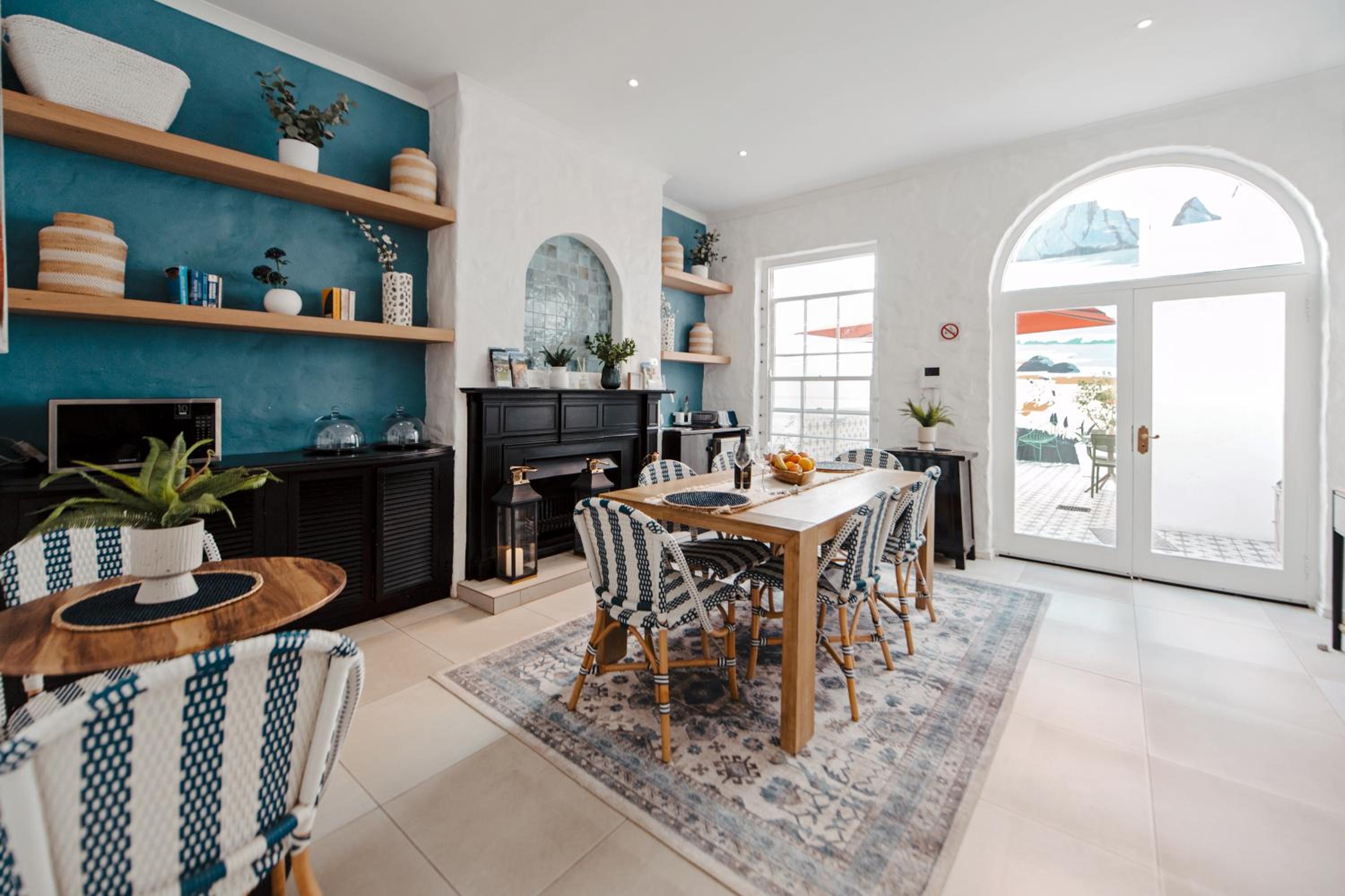 Mediterranean Style Accommodation in De Waterkant