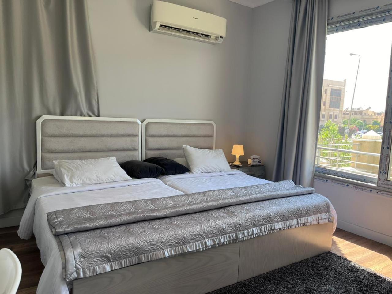 Village gate- new cairo- studio-Palm Hills