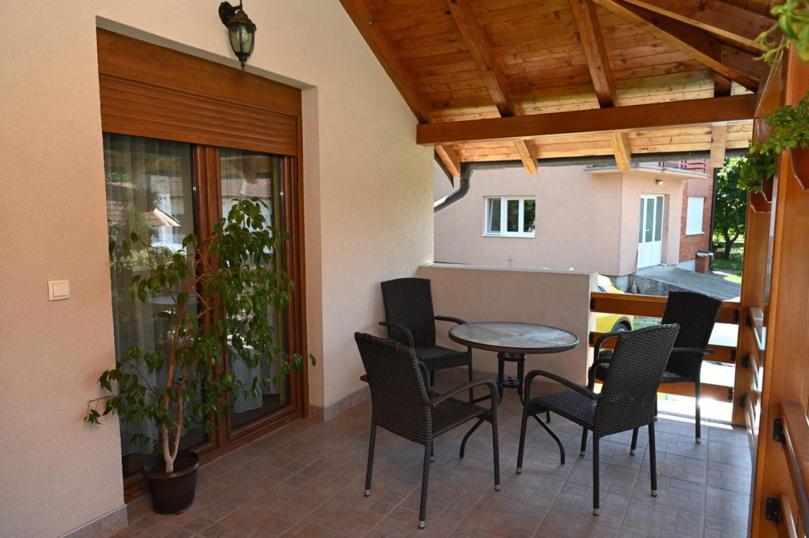 Apartmani Danka S view 2