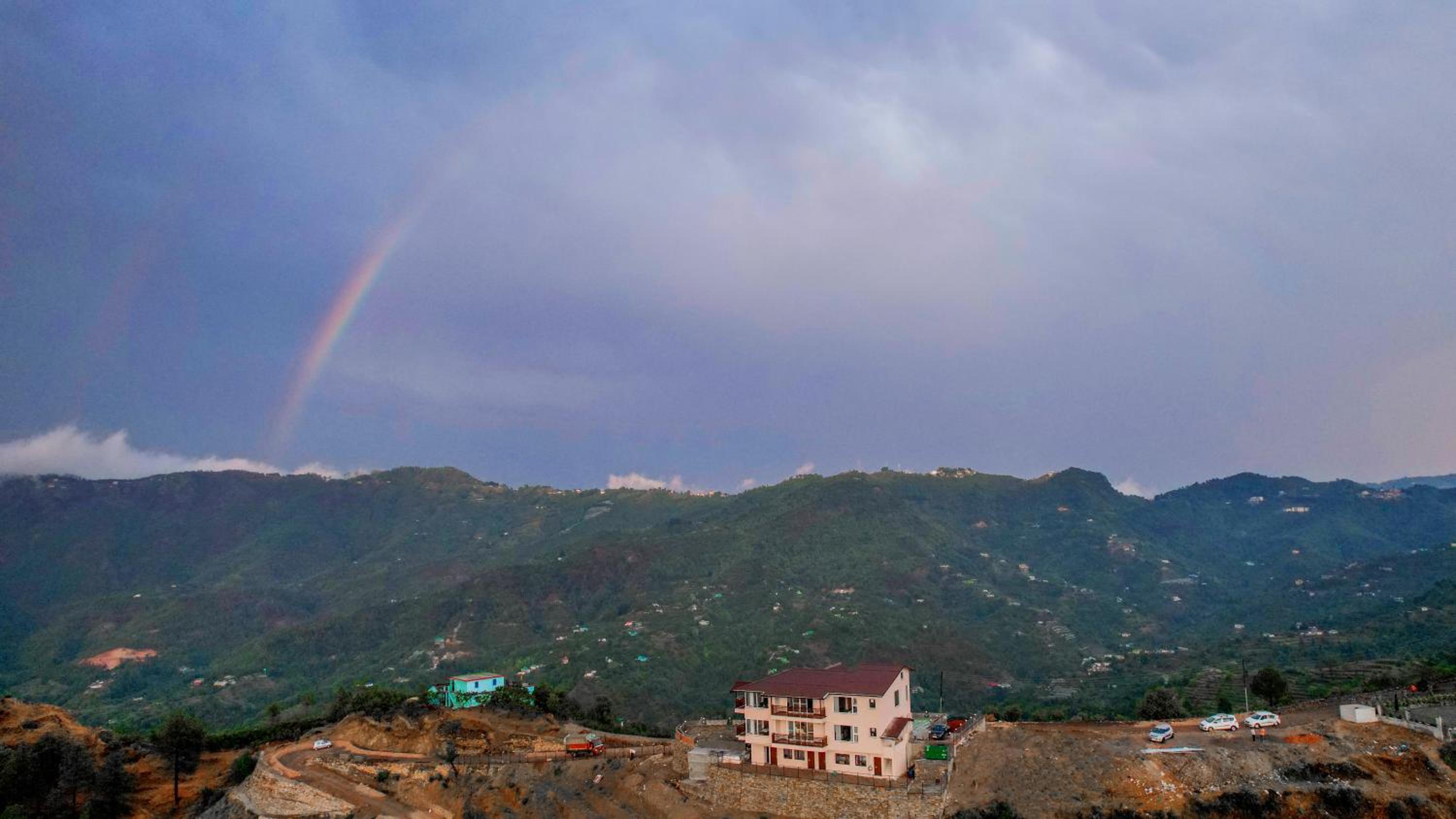 SaffronStays Ridgeview Manor, Mukteshwar - 3BHK Villa with Himalayan Views & Verandahs