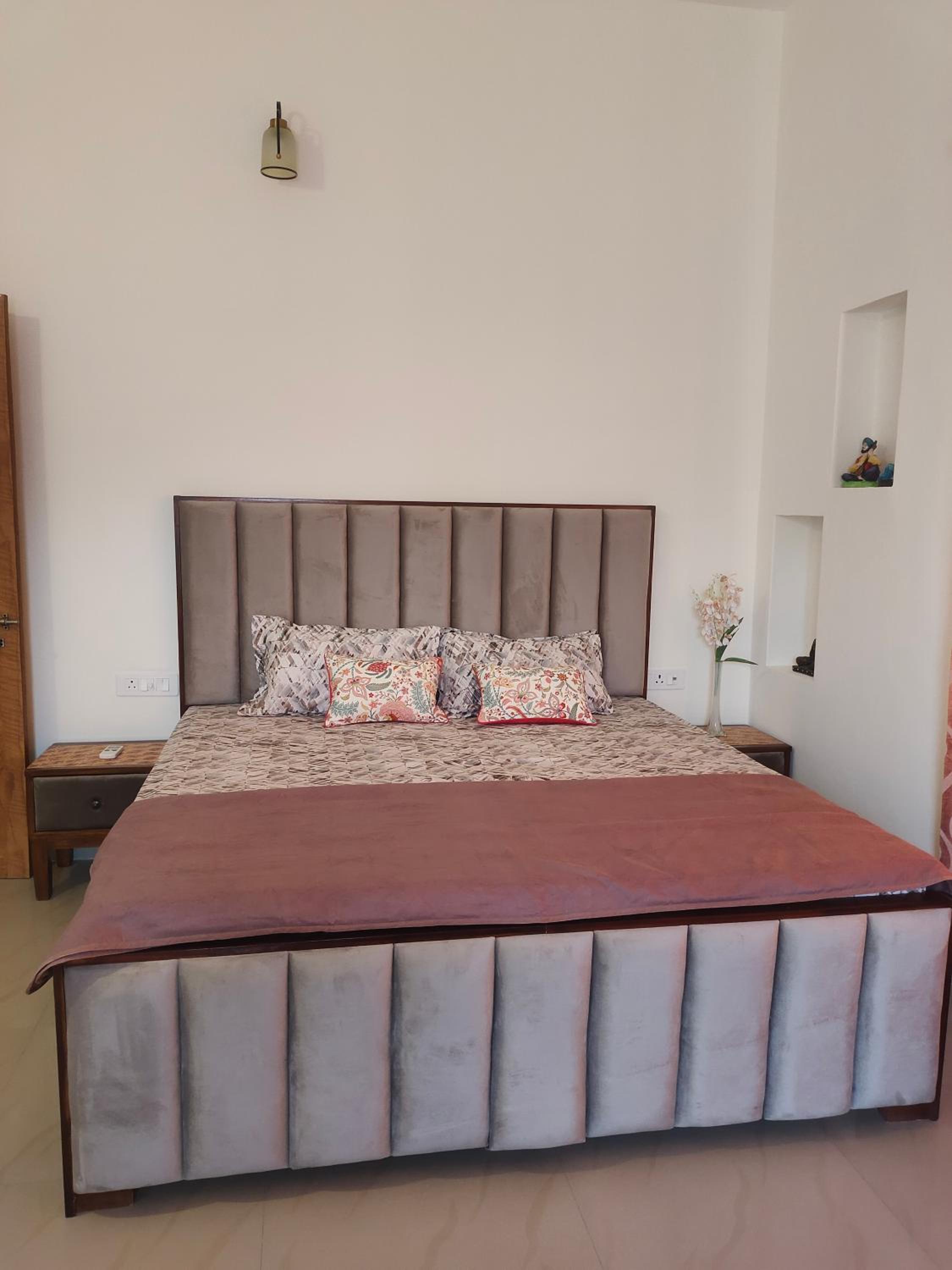 SARISKA Van Farm view 3