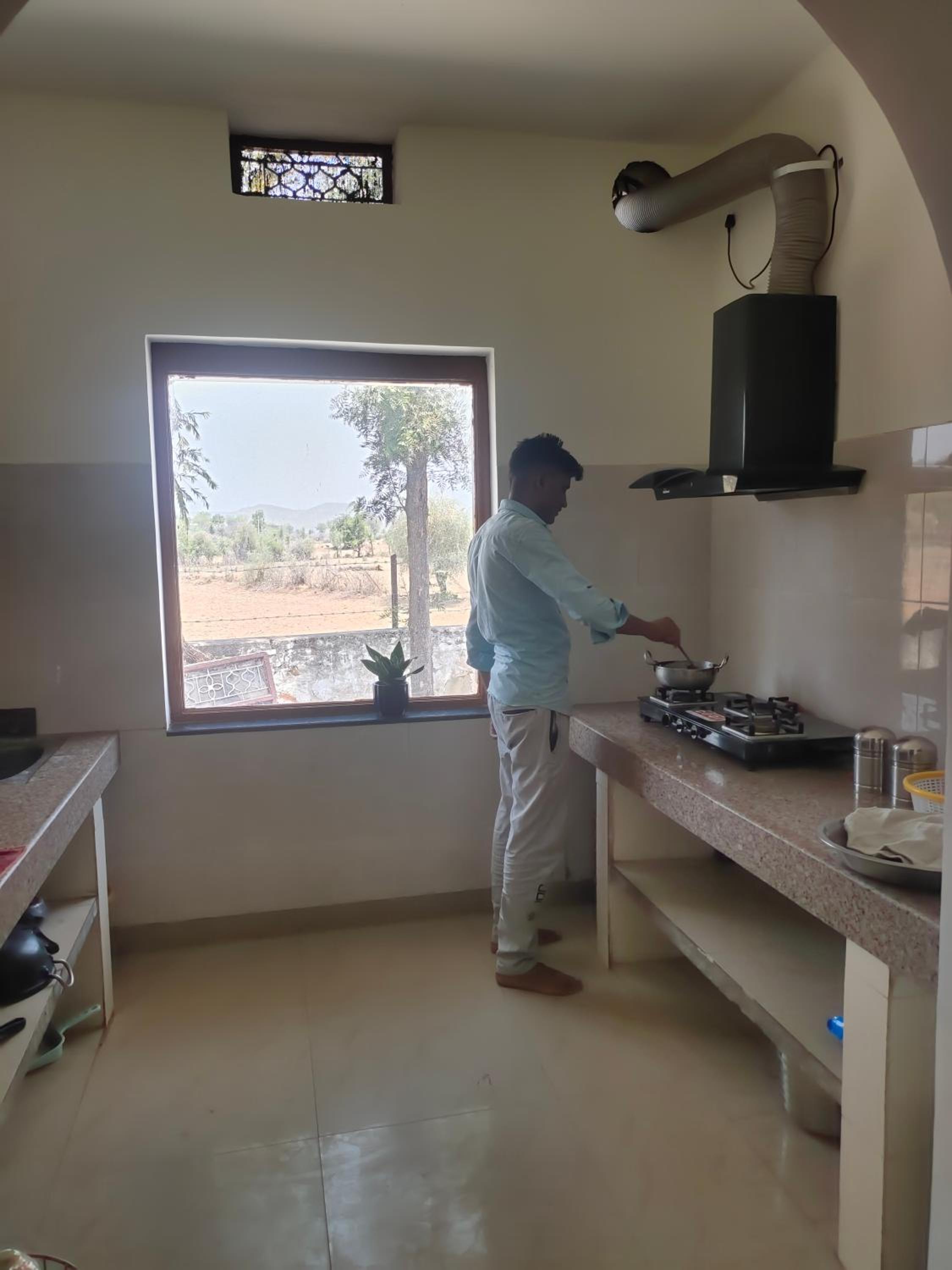 SARISKA Van Farm view 5