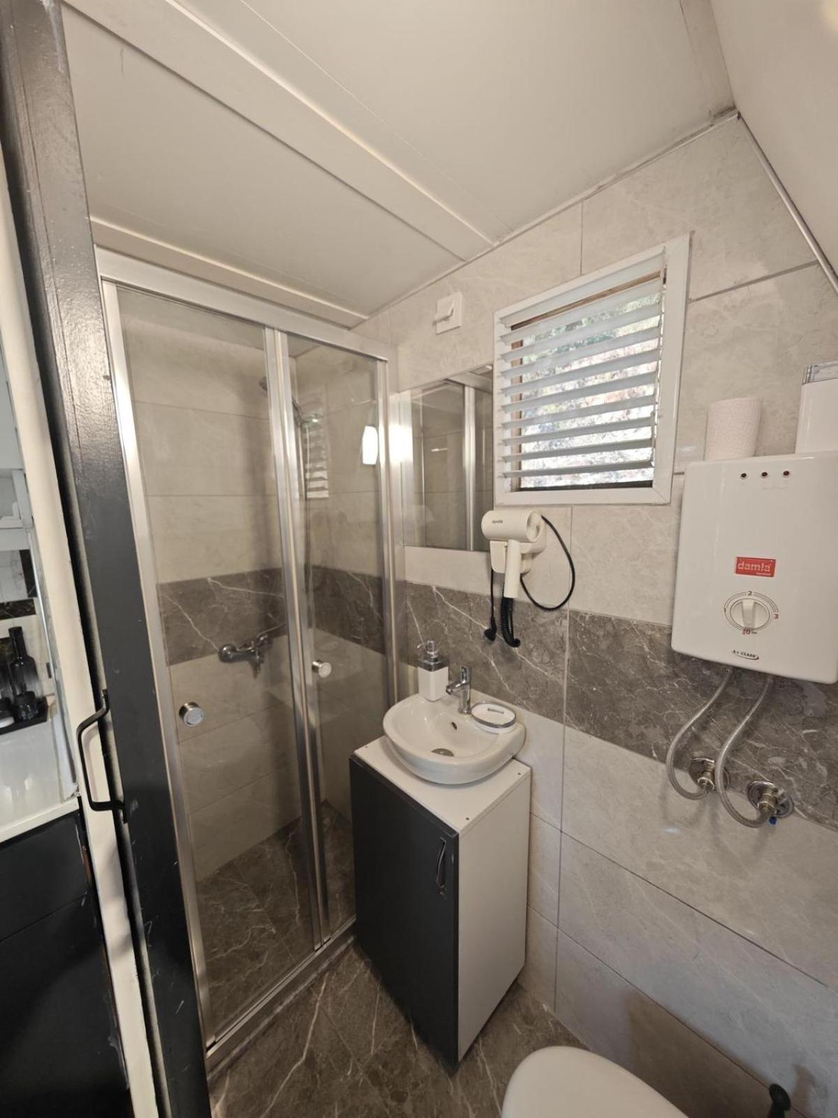 Tiny Mini House view 4
