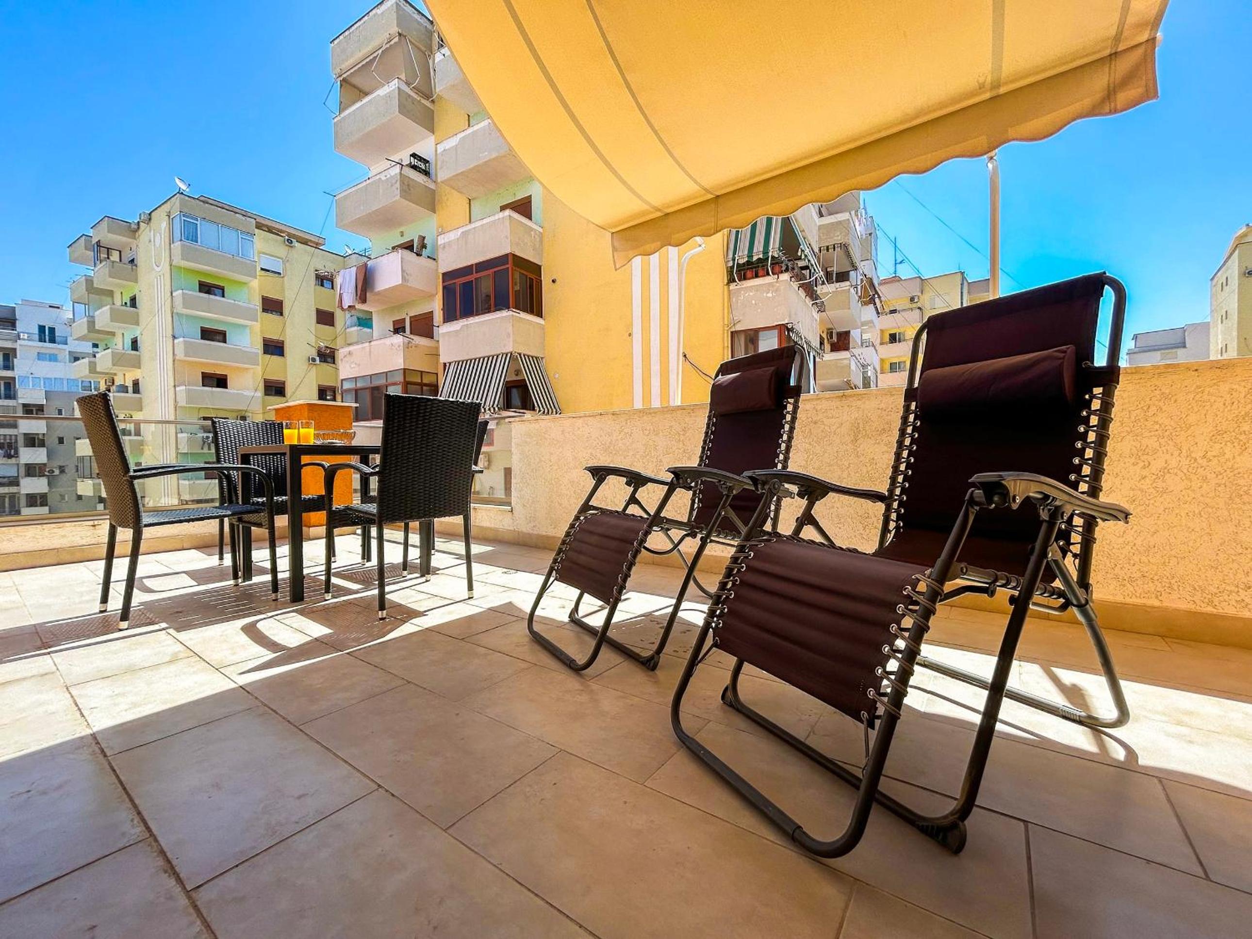 Terrace Suite 584