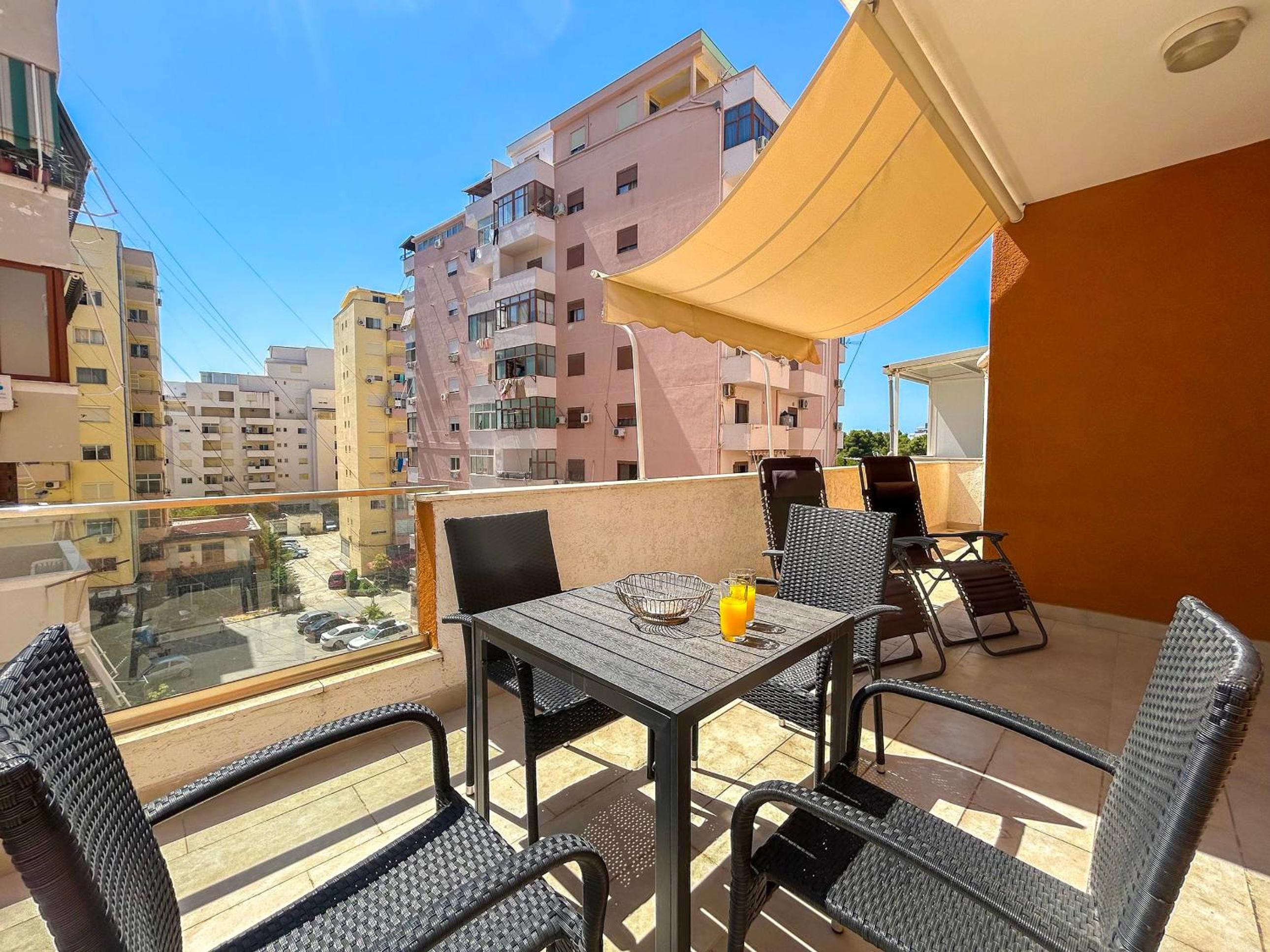 Terrace Suite 584