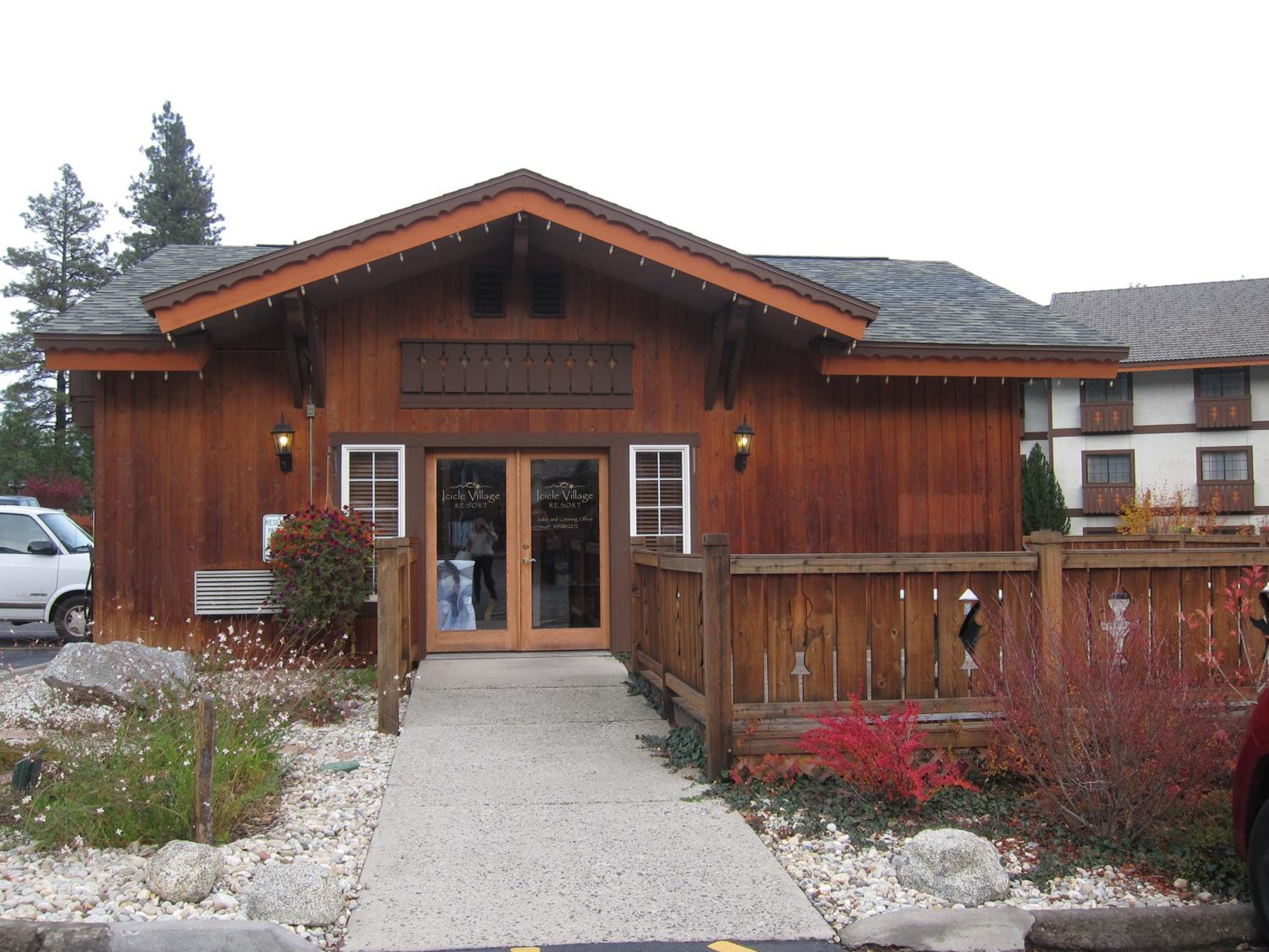 Icicle Village Resort