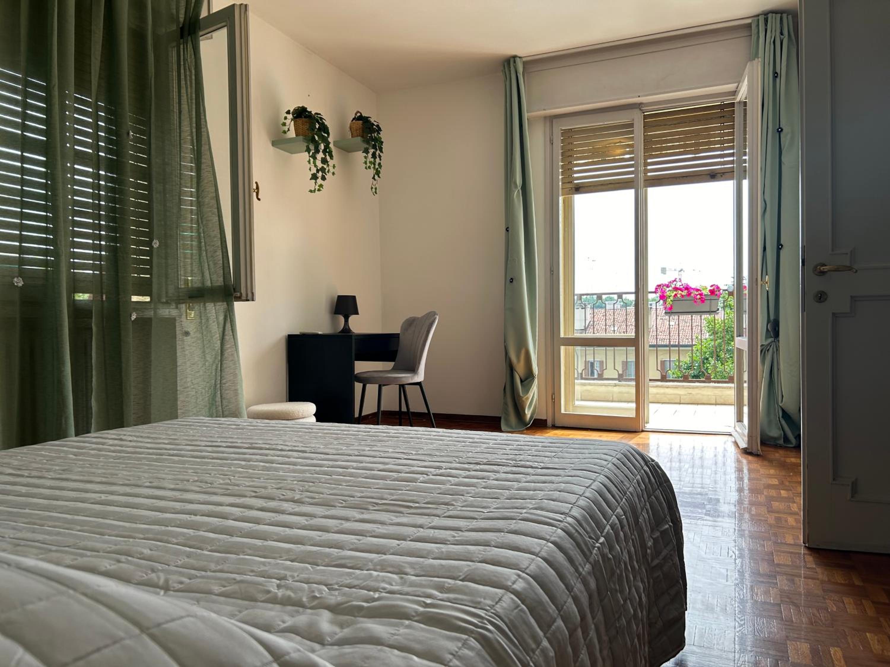 venice Visualizza en Mestre — hotel room