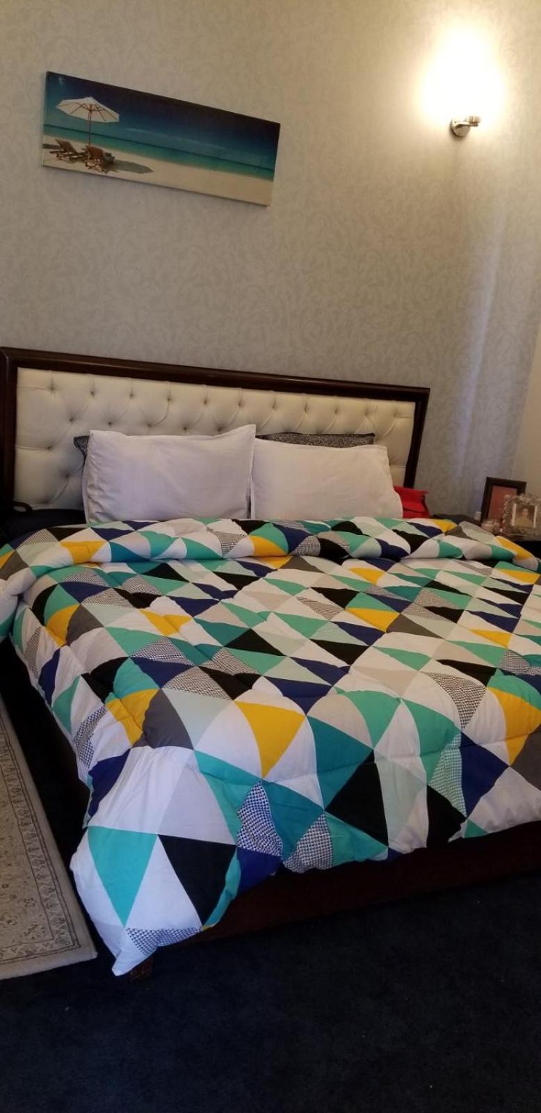 Modren vill bahriatown karachi