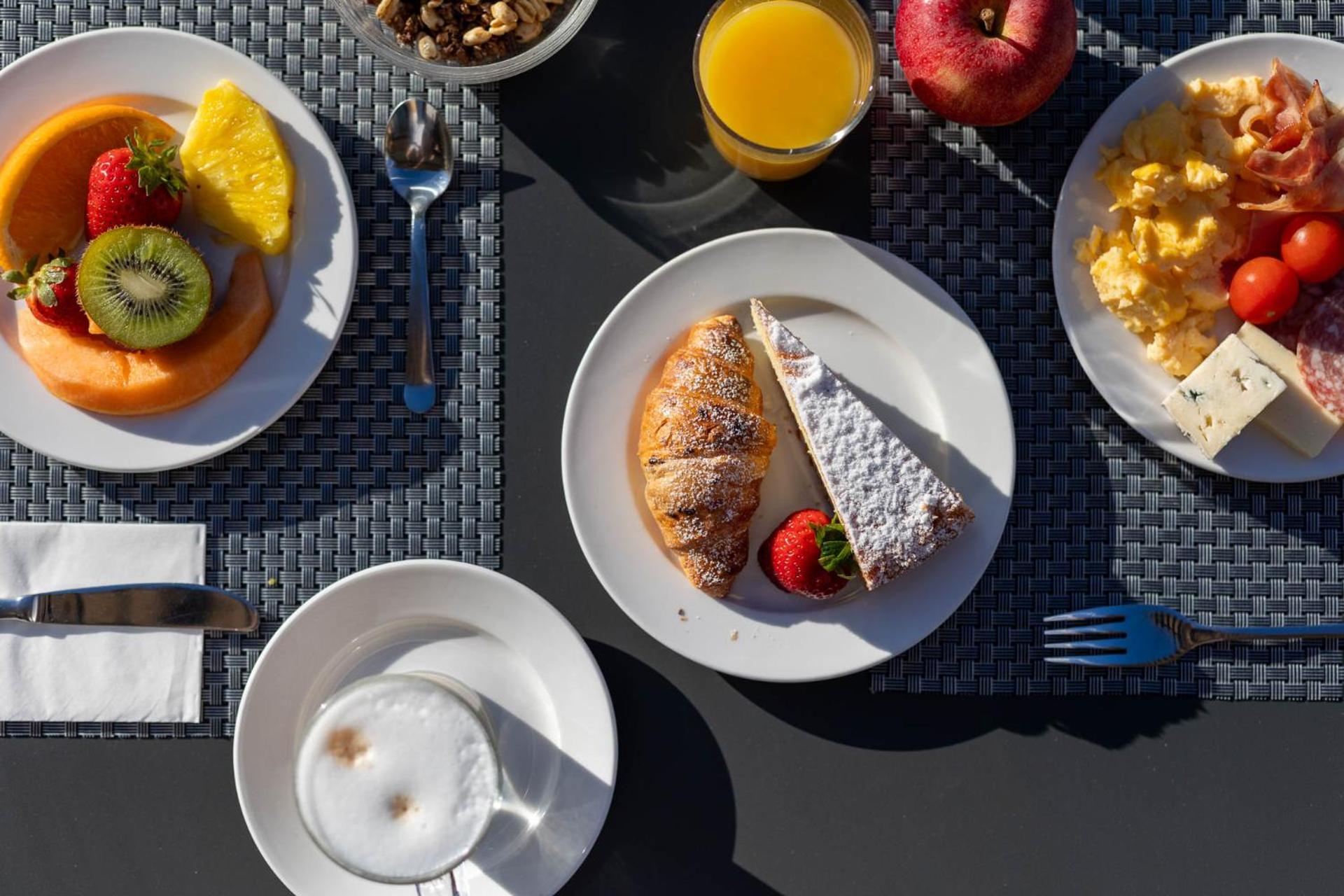 Suite Stays by Hotel La Perla