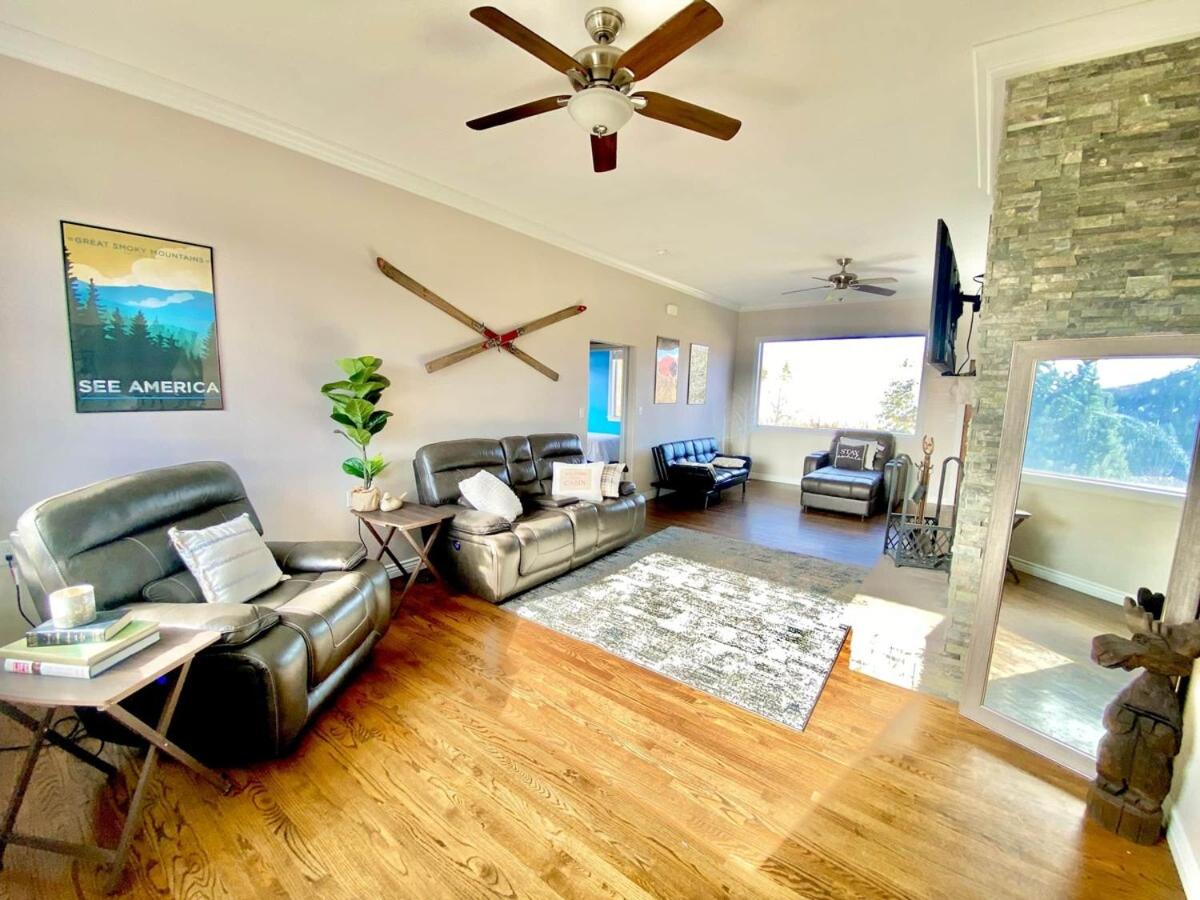 Two Mountain Homes gated views games & nature view 5