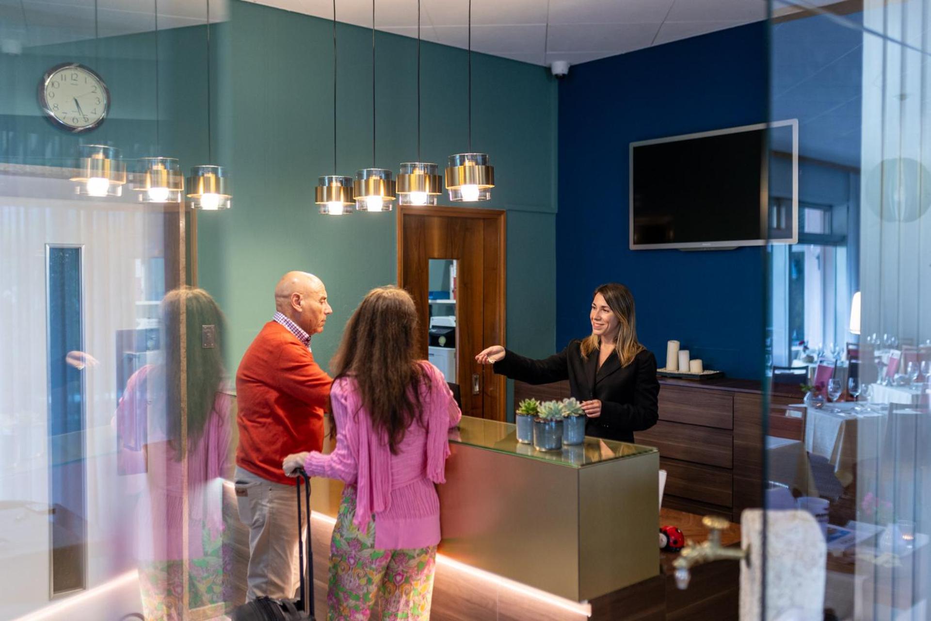 Suite Stays by Hotel La Perla