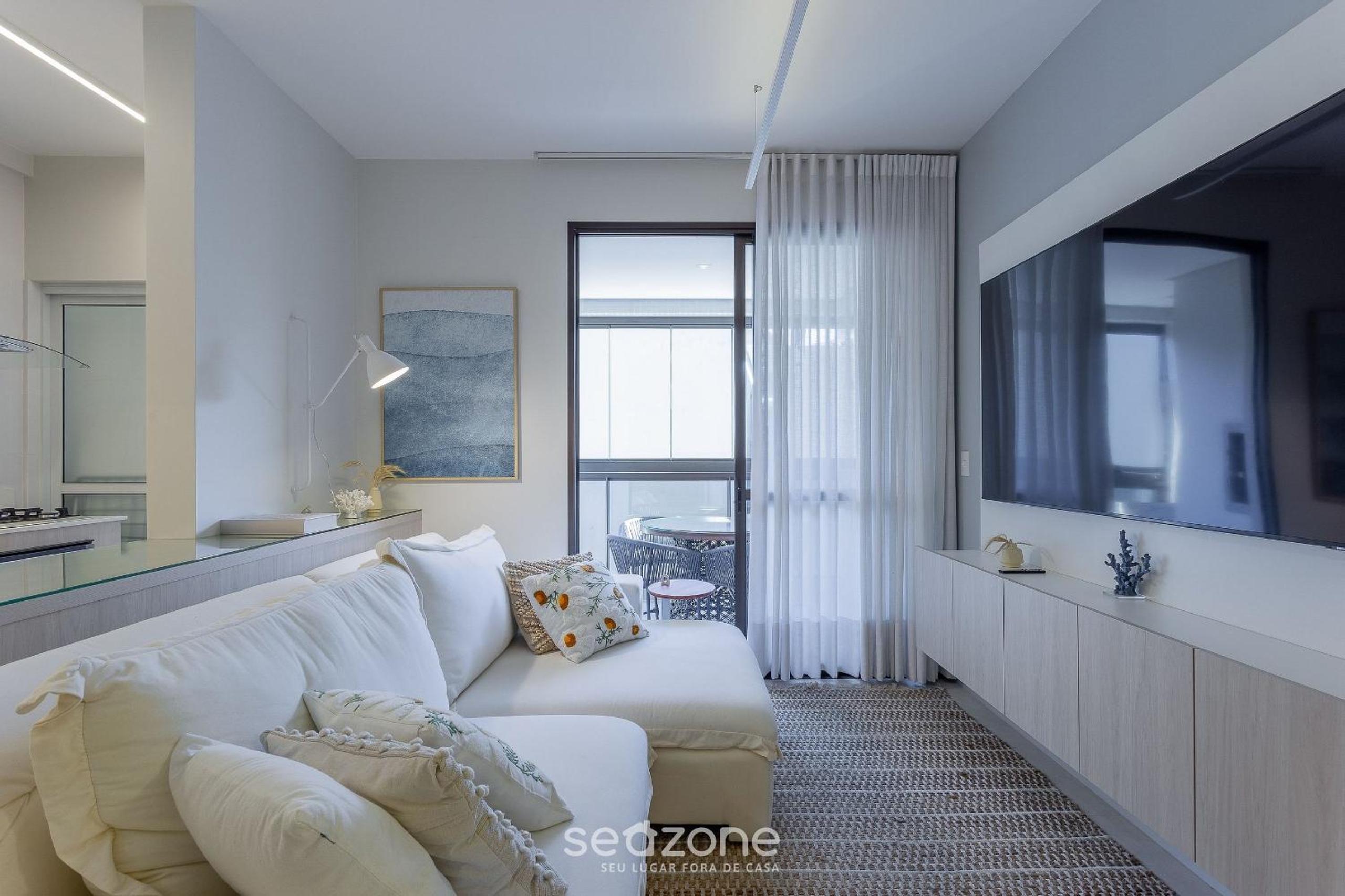 Apartments with pools 200m from the sea Floripa-SC ADC