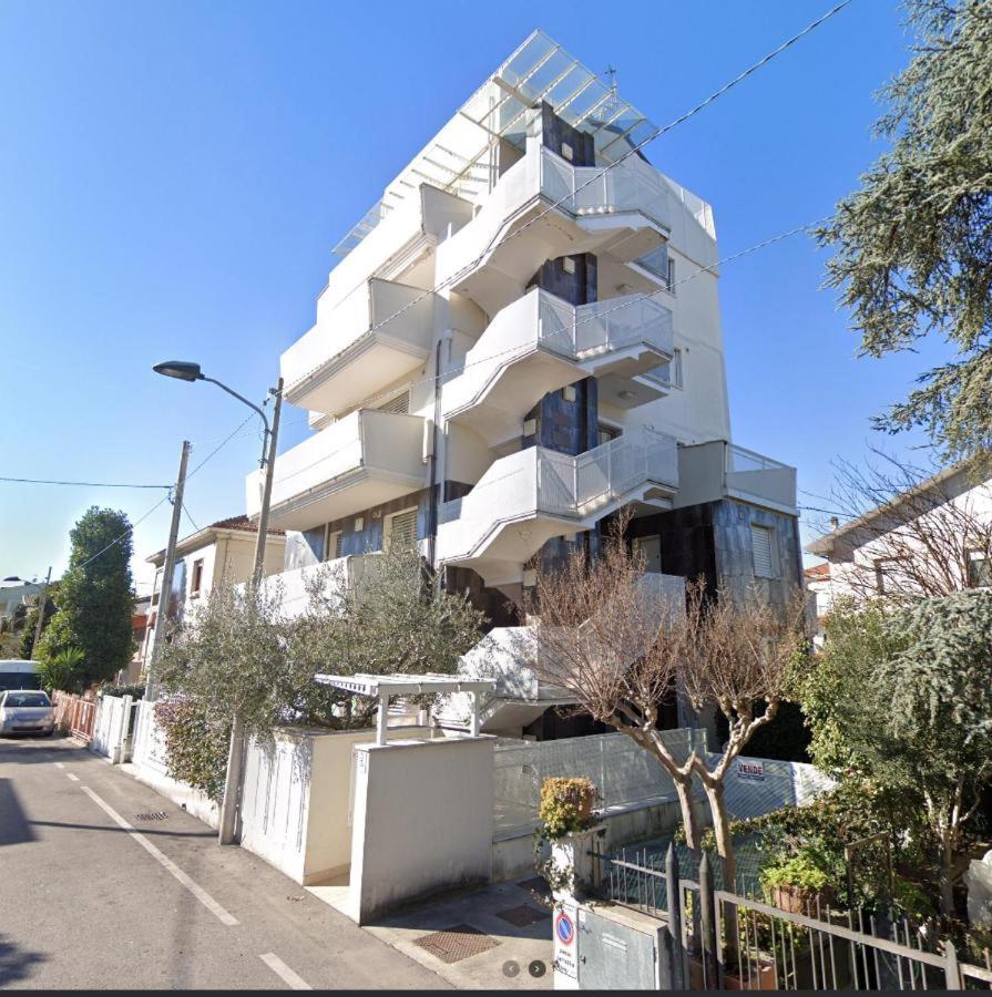 Casa Modigliani - Appartamento centralissimo per centro storico, mare, fiere e congressi view 2