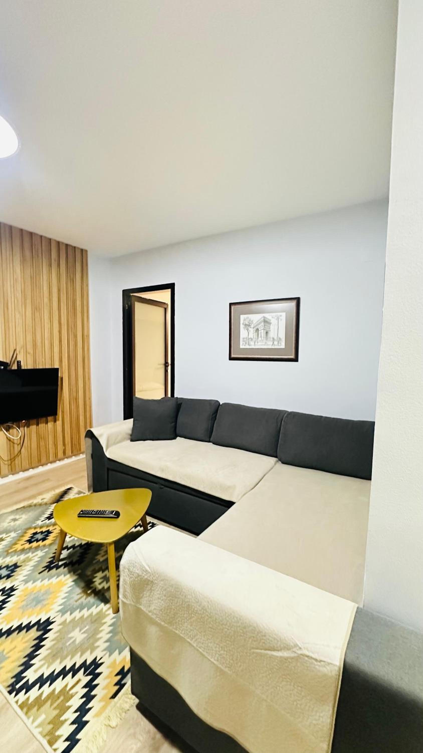 Central Apartment with Self Check-In