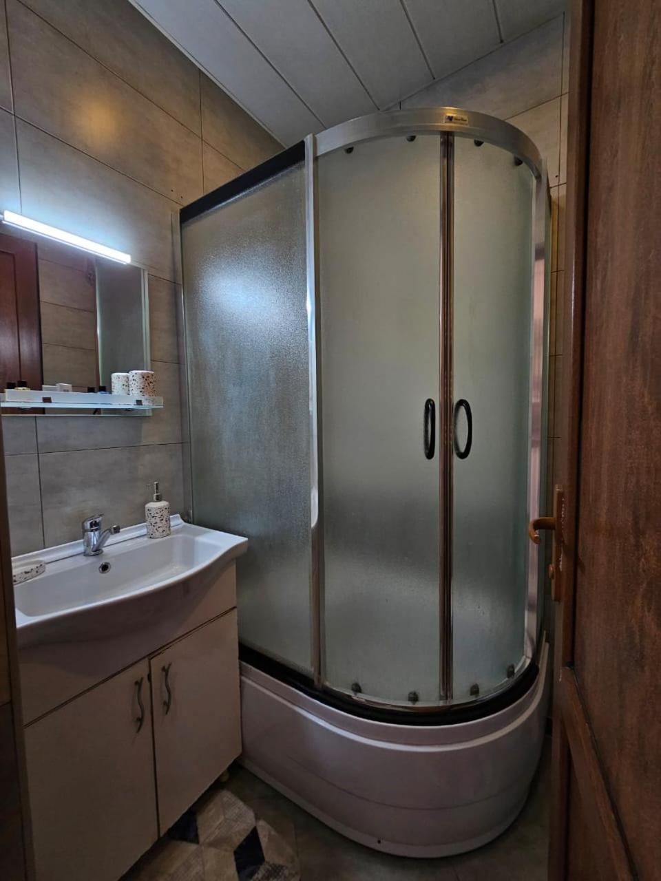 Comfy Nook Apartment