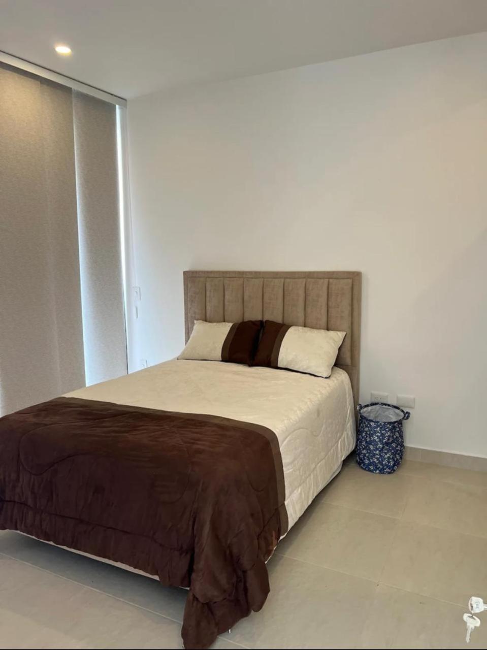 Magico Apartamento con Piscina 2 Habitaciones SM73