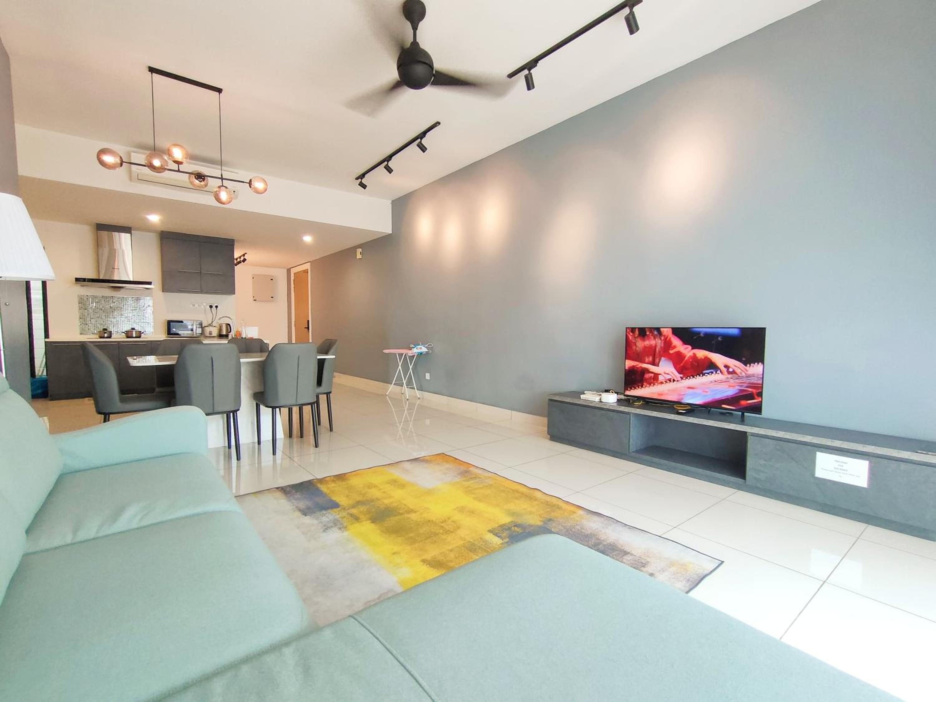 Southkey Mosaic by Maco Home at Midvalley