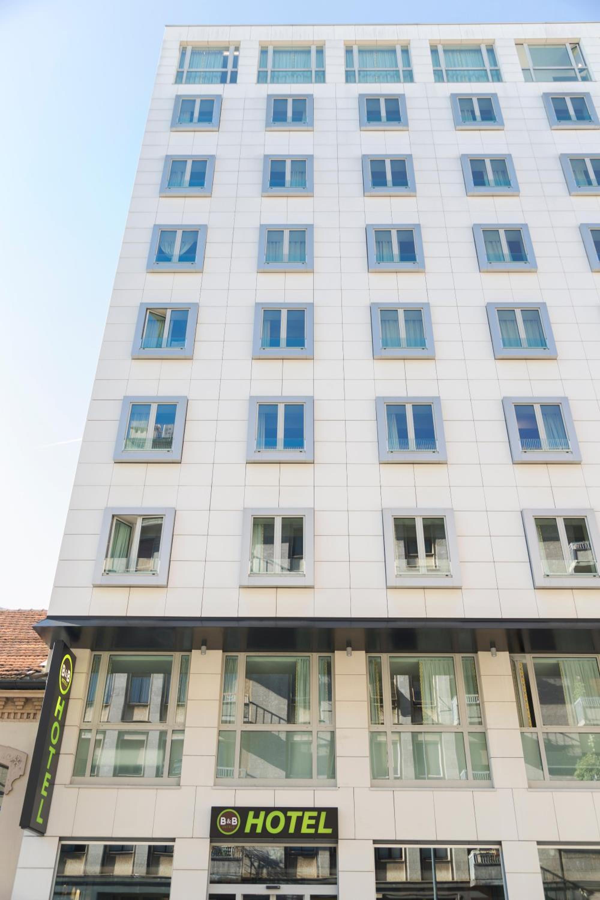 Hotel B&B Hotel Milano Central Station - Image 1