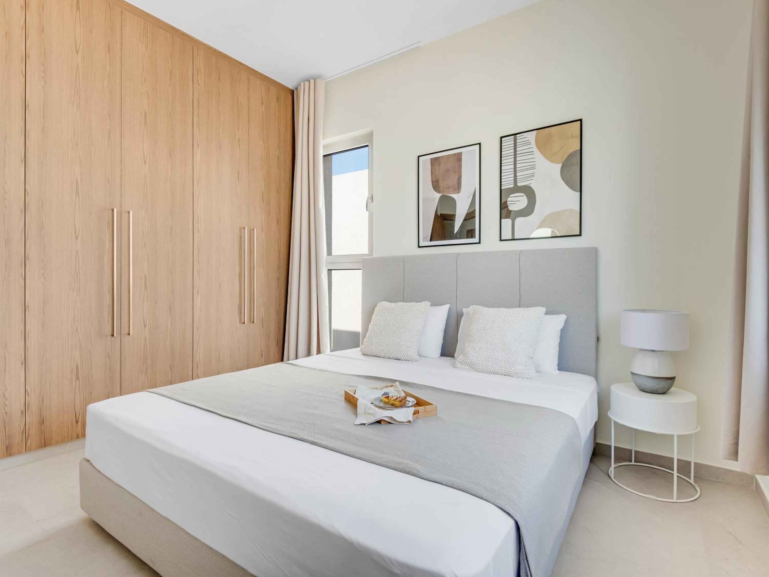 Sanders Mythical Blue Villas