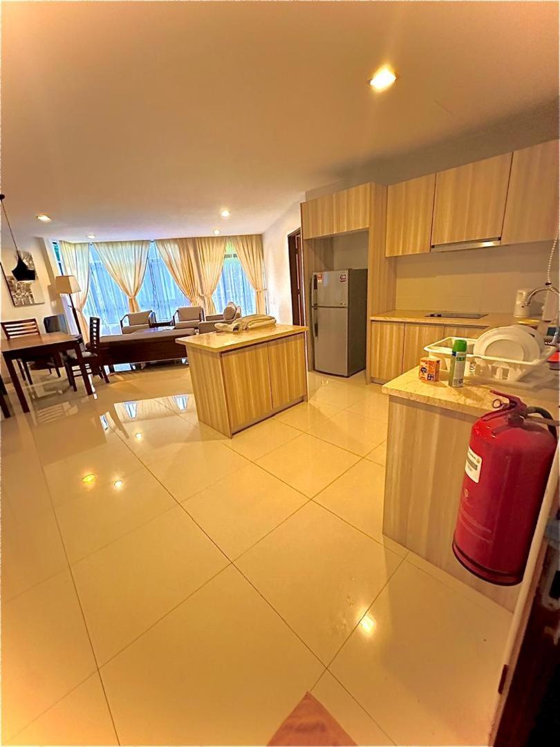 Samsuria Beach Apartment Resort