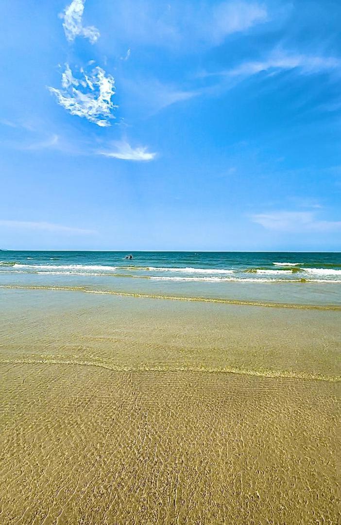 Samsuria Beach Apartment Resort