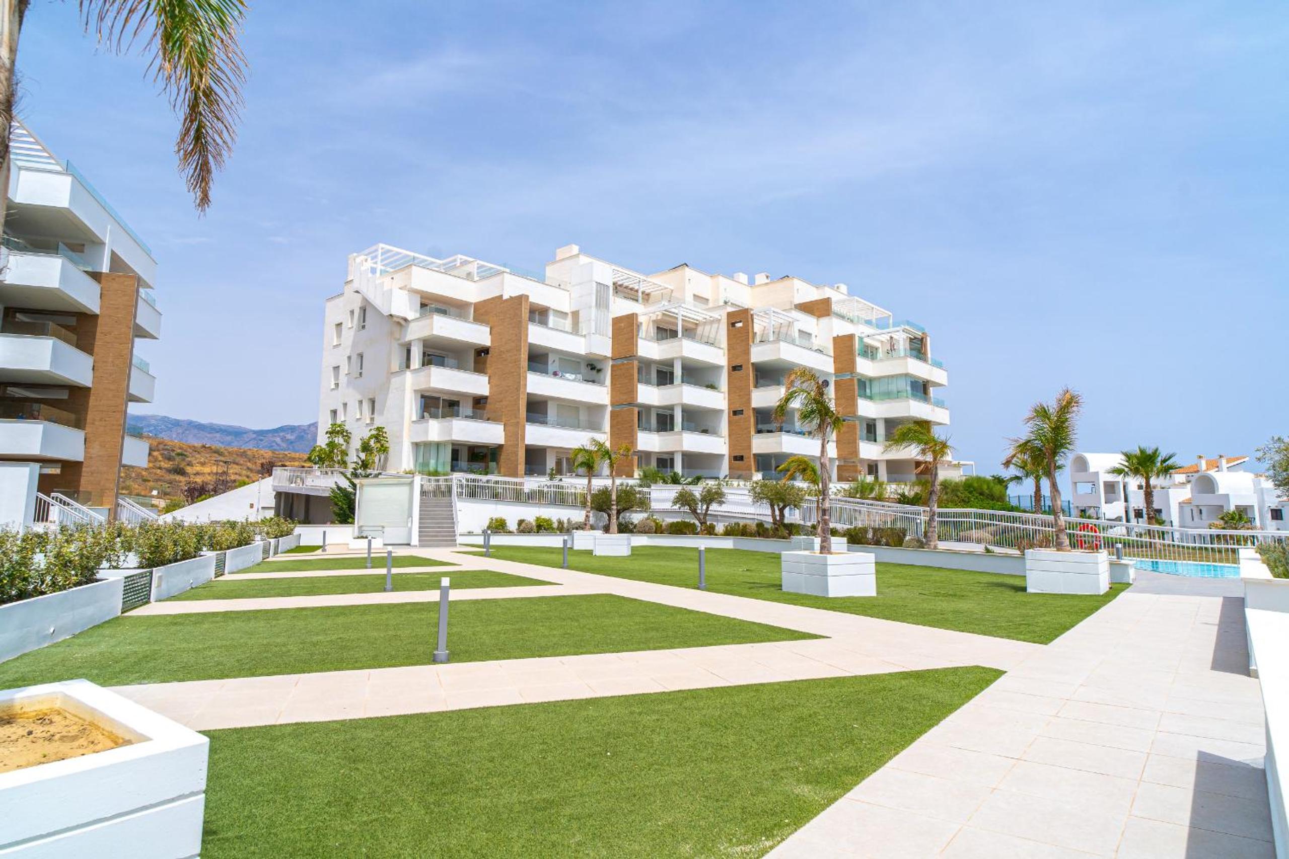 Luxury Living Isea 3114 by Casasol view 4