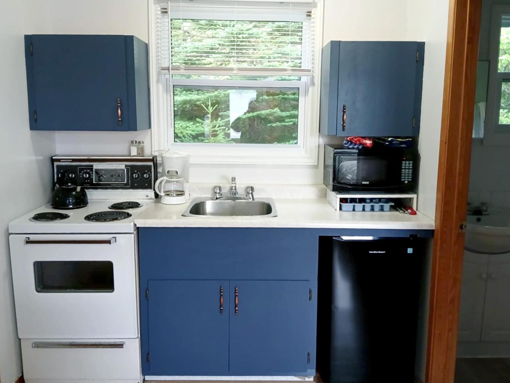 Sea Breeze Cottages view 3