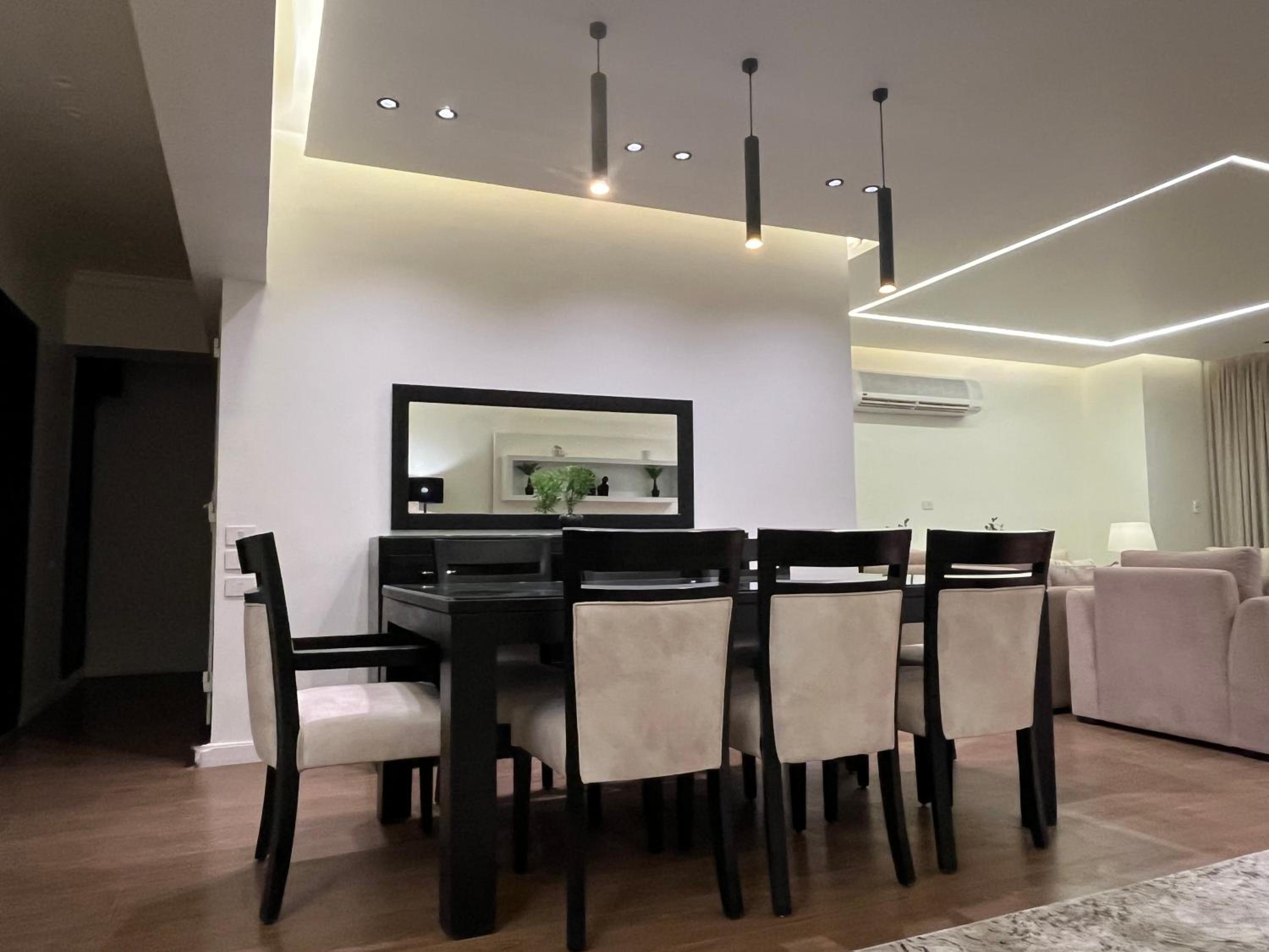 Luxury 3BD Apartments in Mohandseen