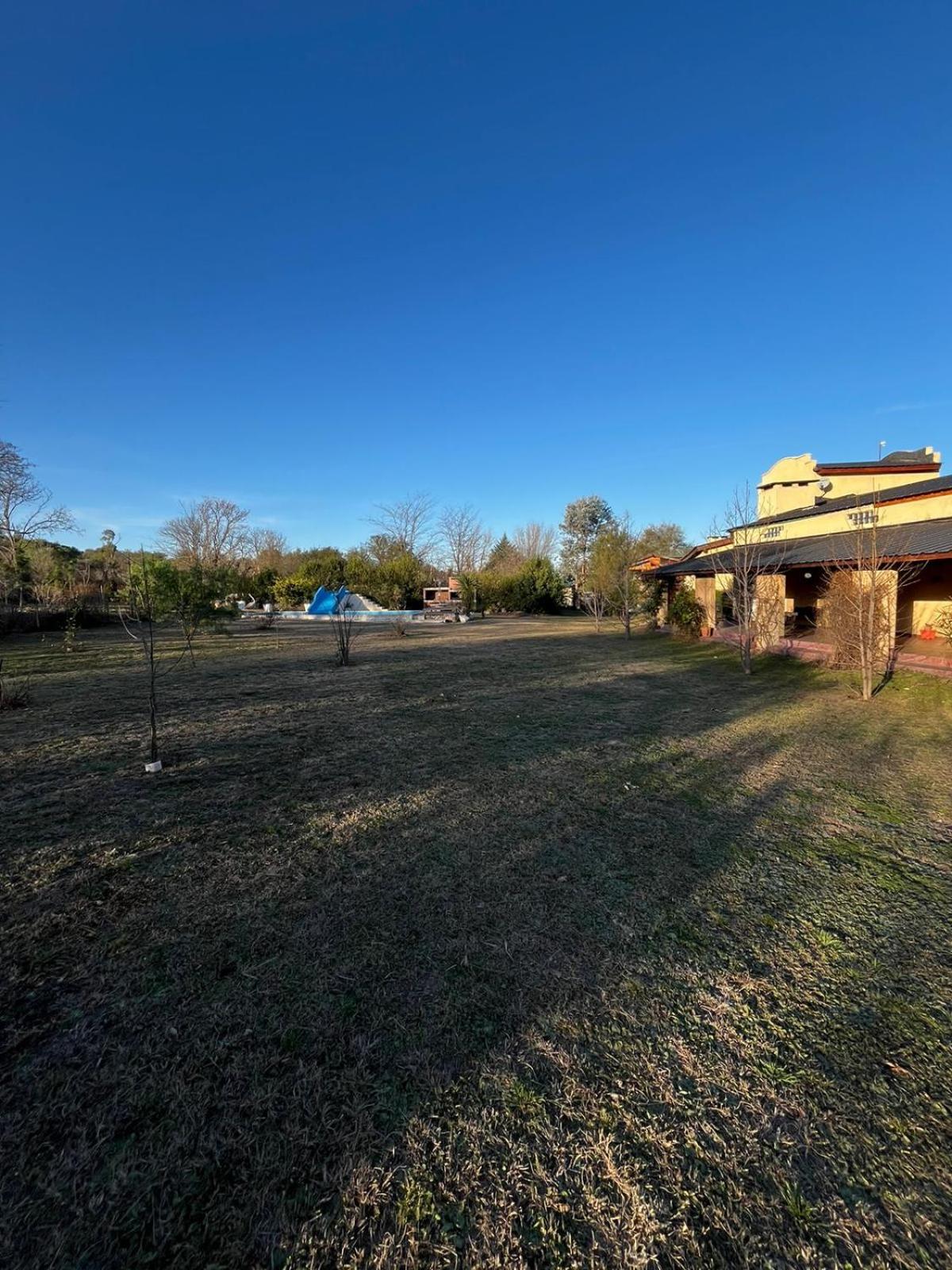 HERMOSA CASA con 4000mts de PARQUE en las SIERRAS DE CORDOBA