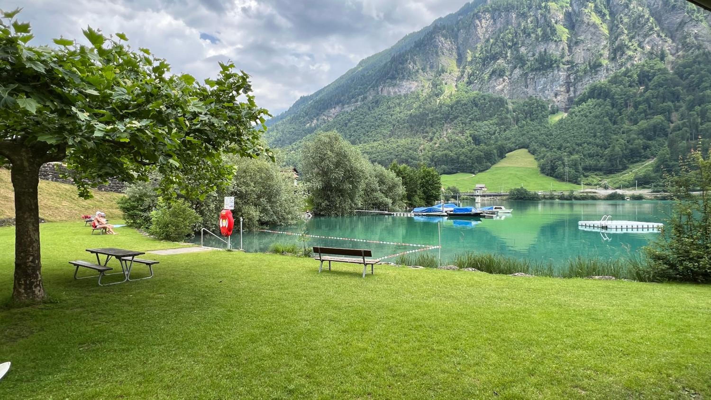 Chalet Oasis - Your Alpine Hideaway