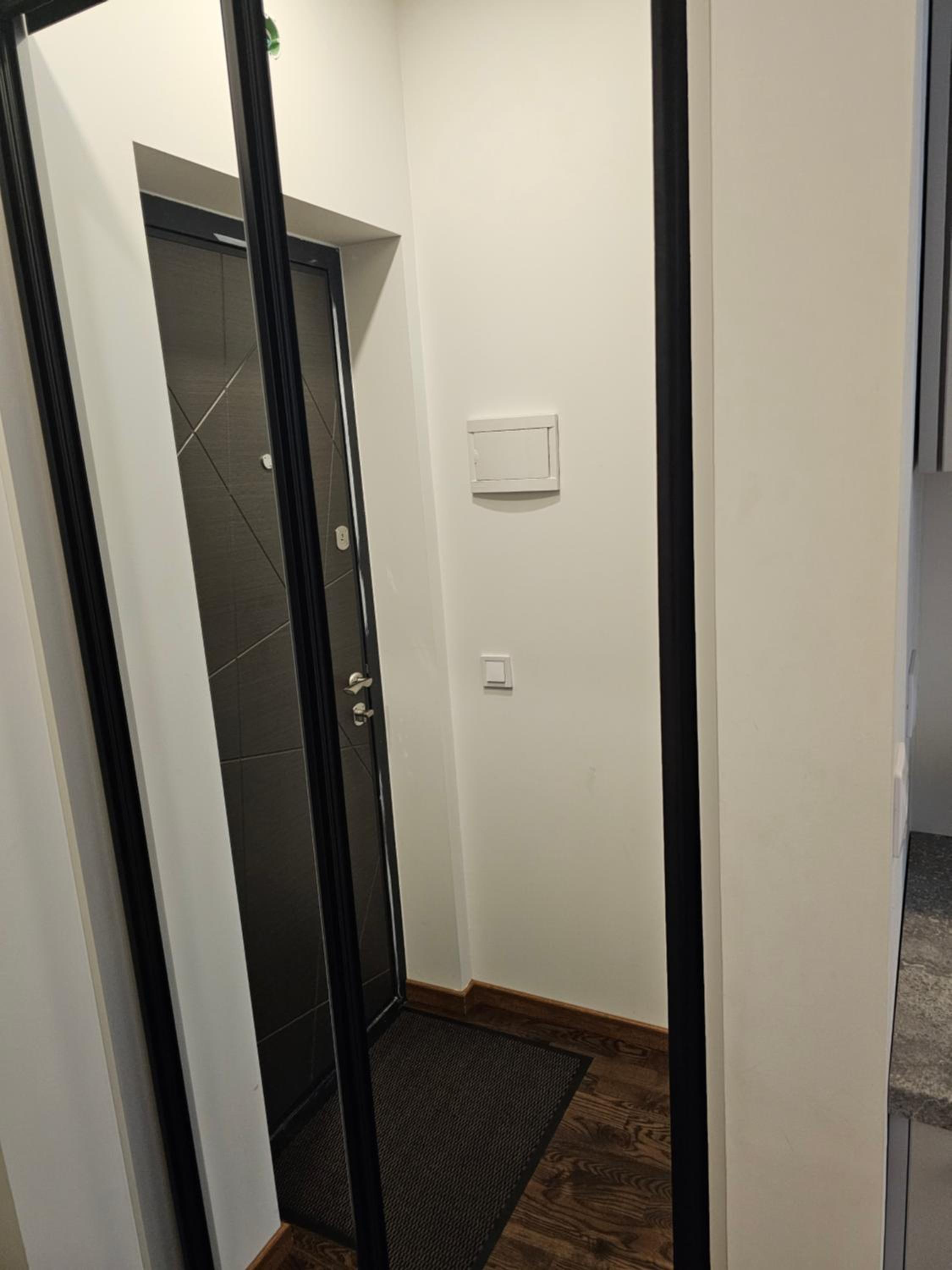 Modern Apartment near Old Town & River in City Center view 4