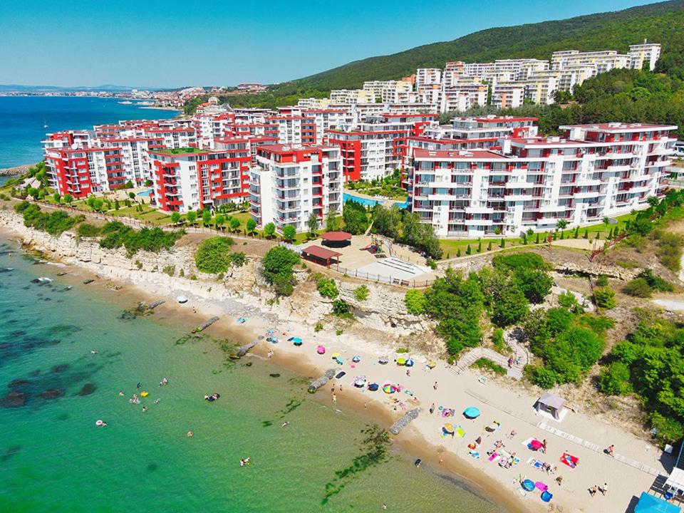 Sea view apartment in paradise