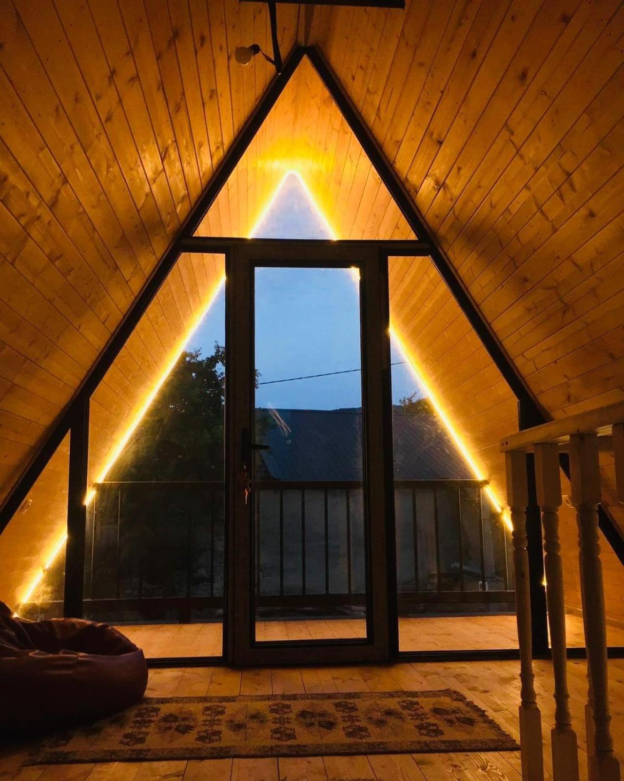 Mountain Cottage - Ananuri