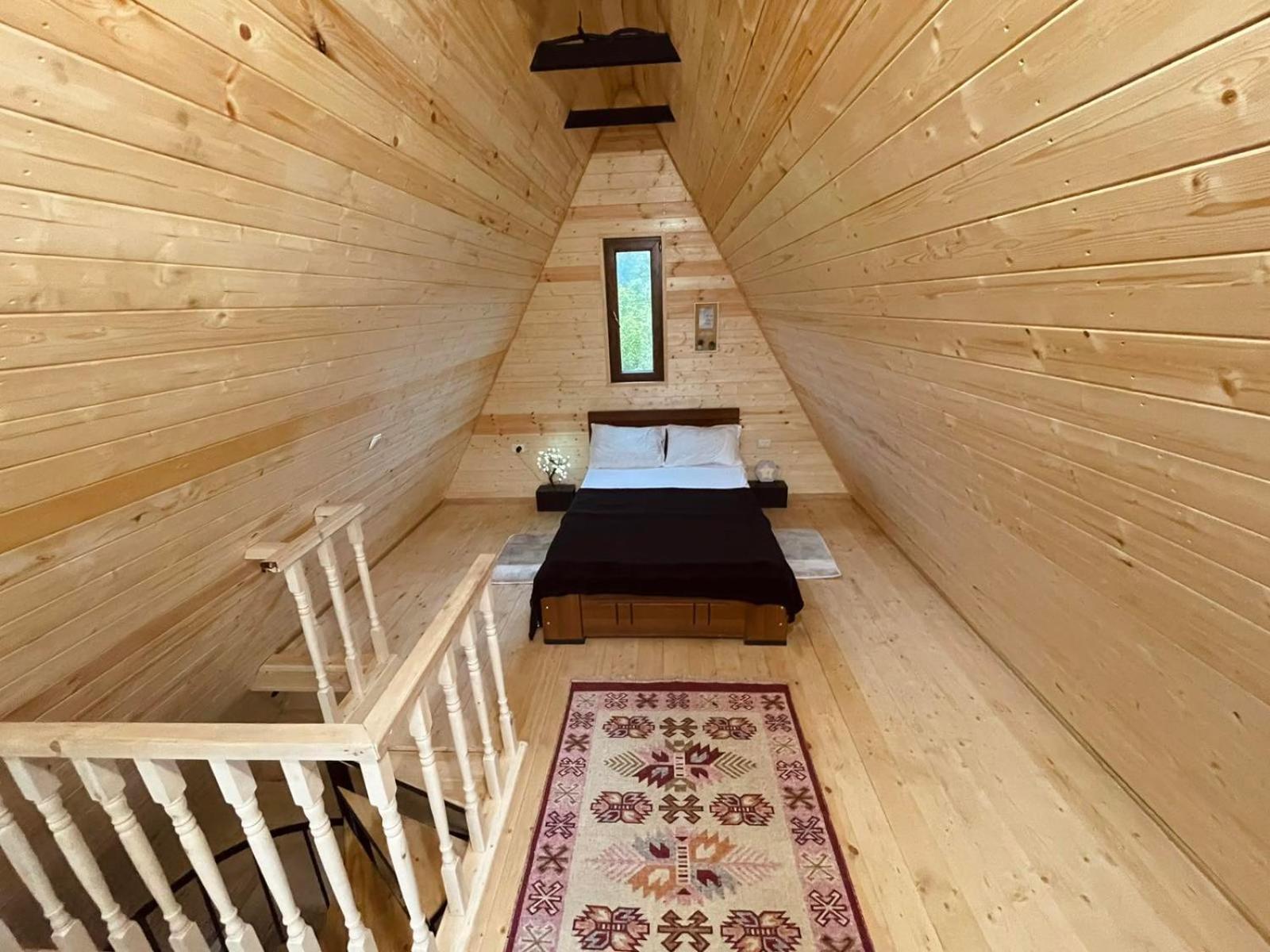 Mountain Cottage - Ananuri