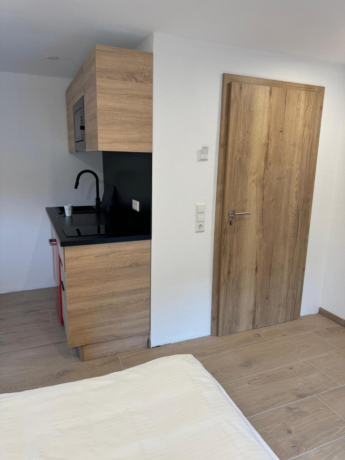 B&S Aparthotel