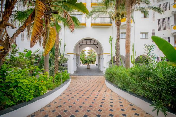 Apartamento Lujo en complejo ALanda Club Marbella
