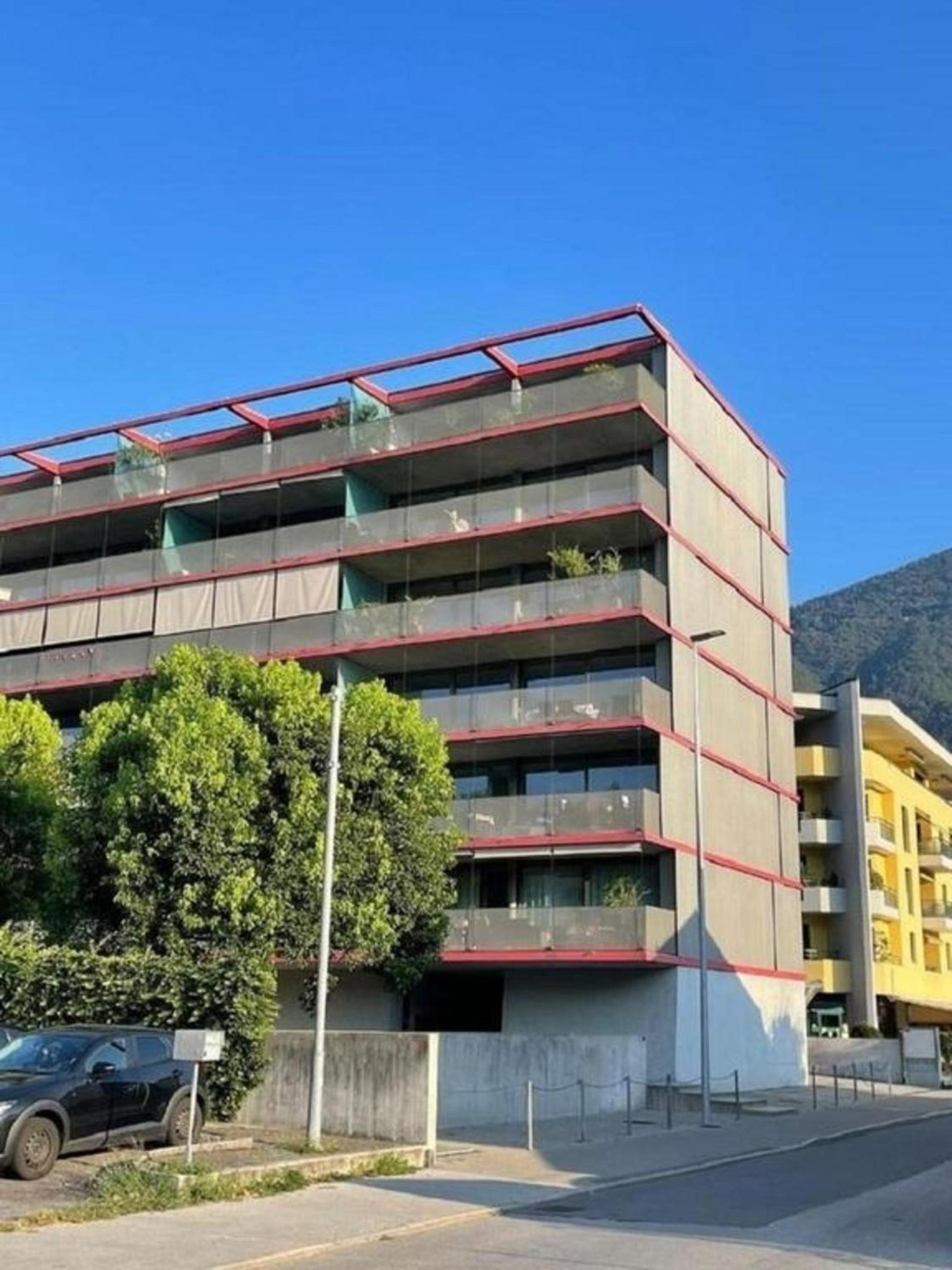 35 Zimmer Wohnung Orizia