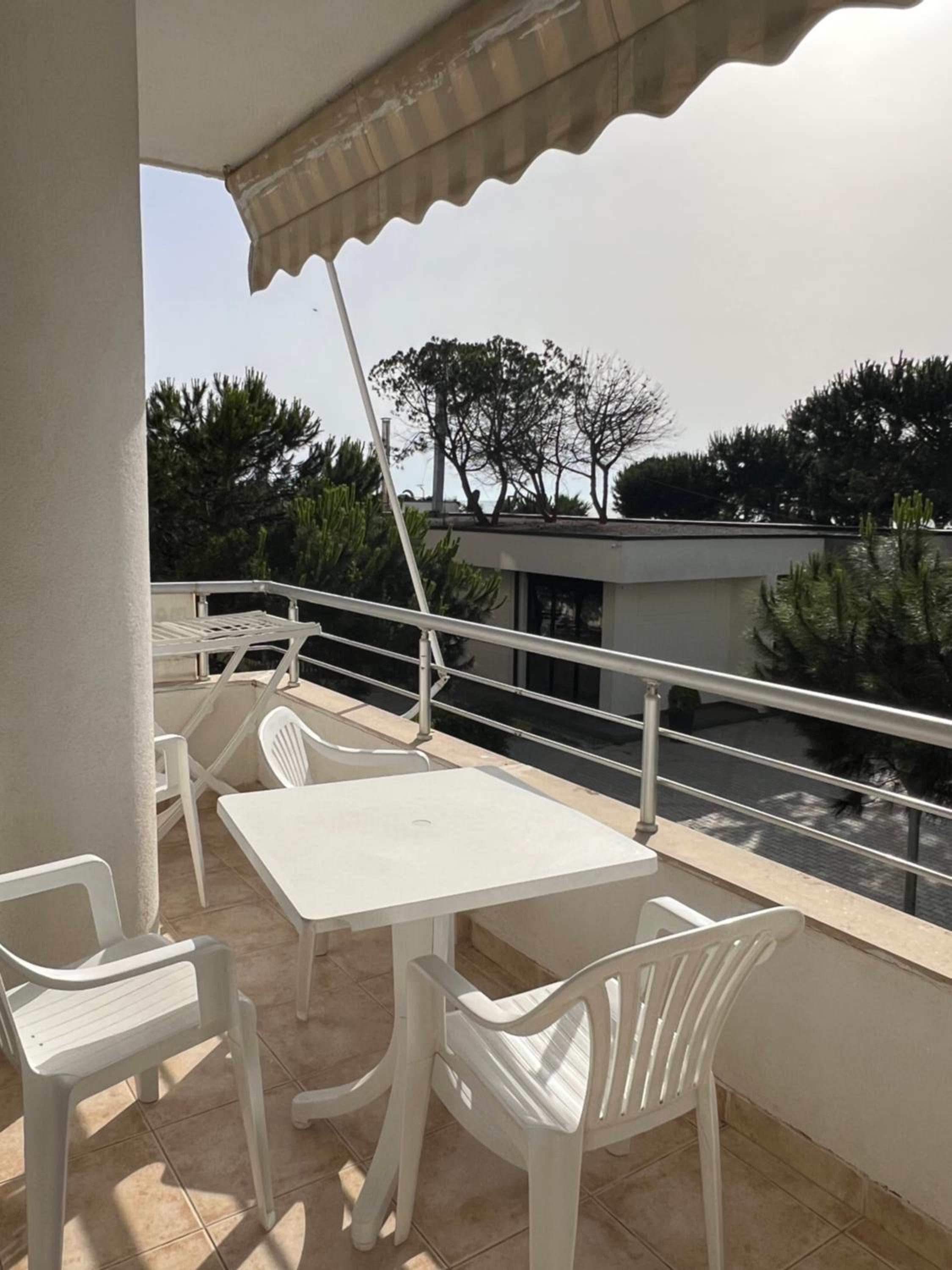 Bellavista Qerret Apartments