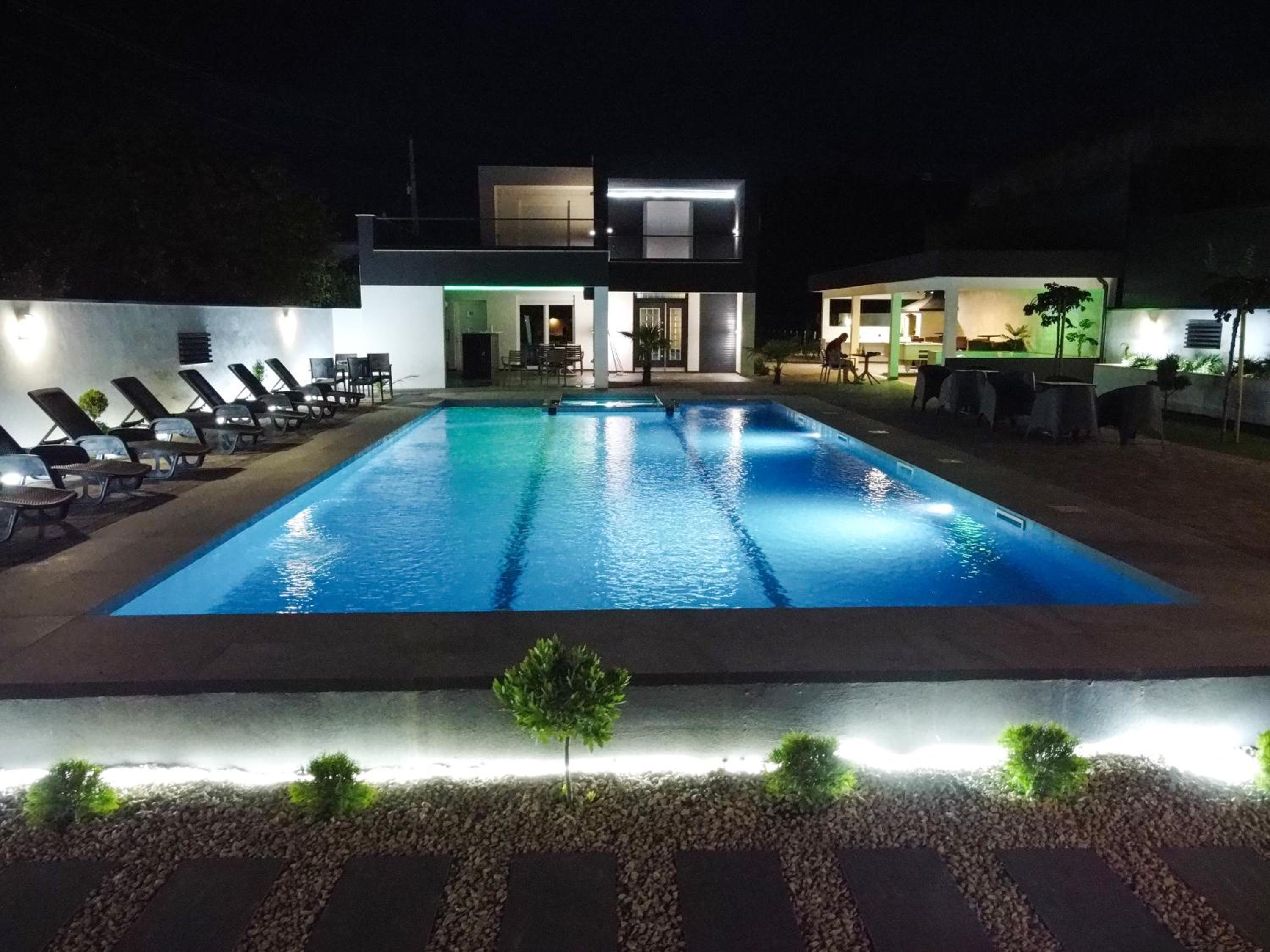 Villa XY