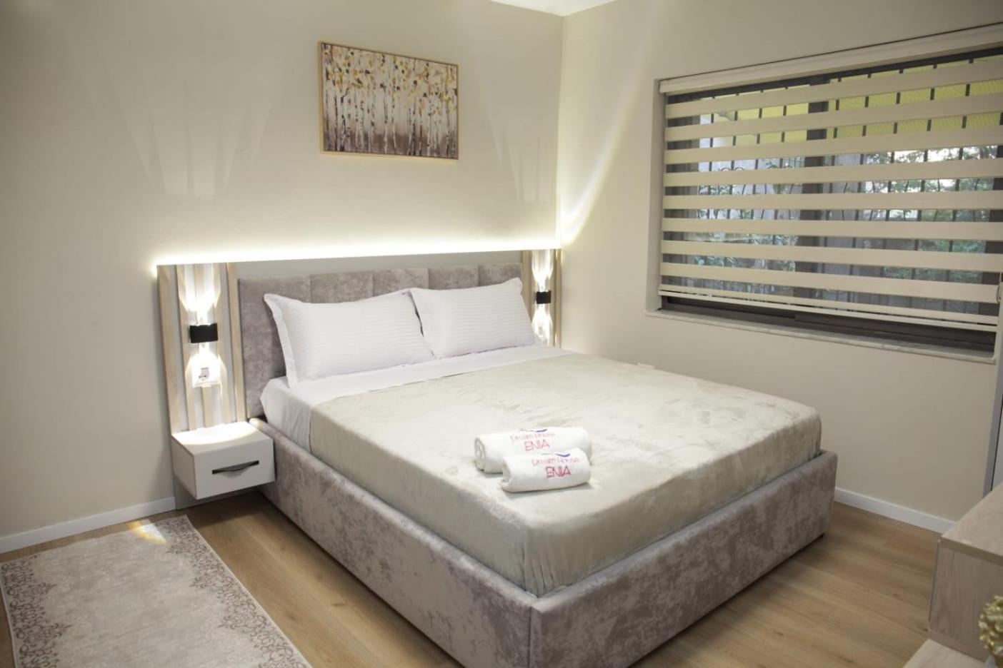 Dream House Enia 3