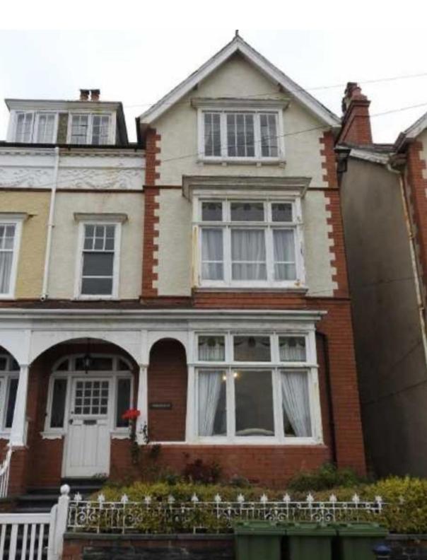 Abergwaun APT 1