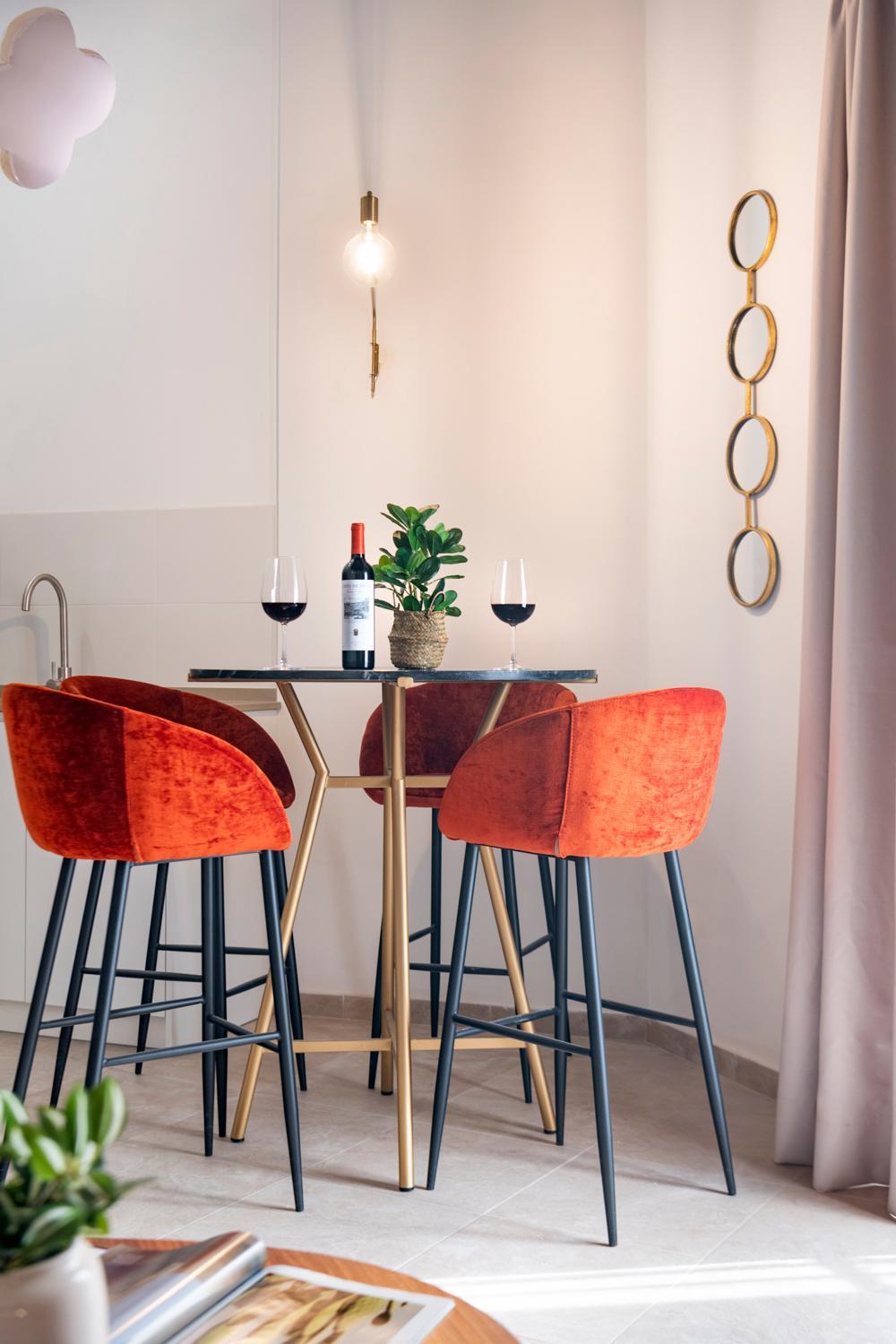 Murillo Boutique x Alohamundi