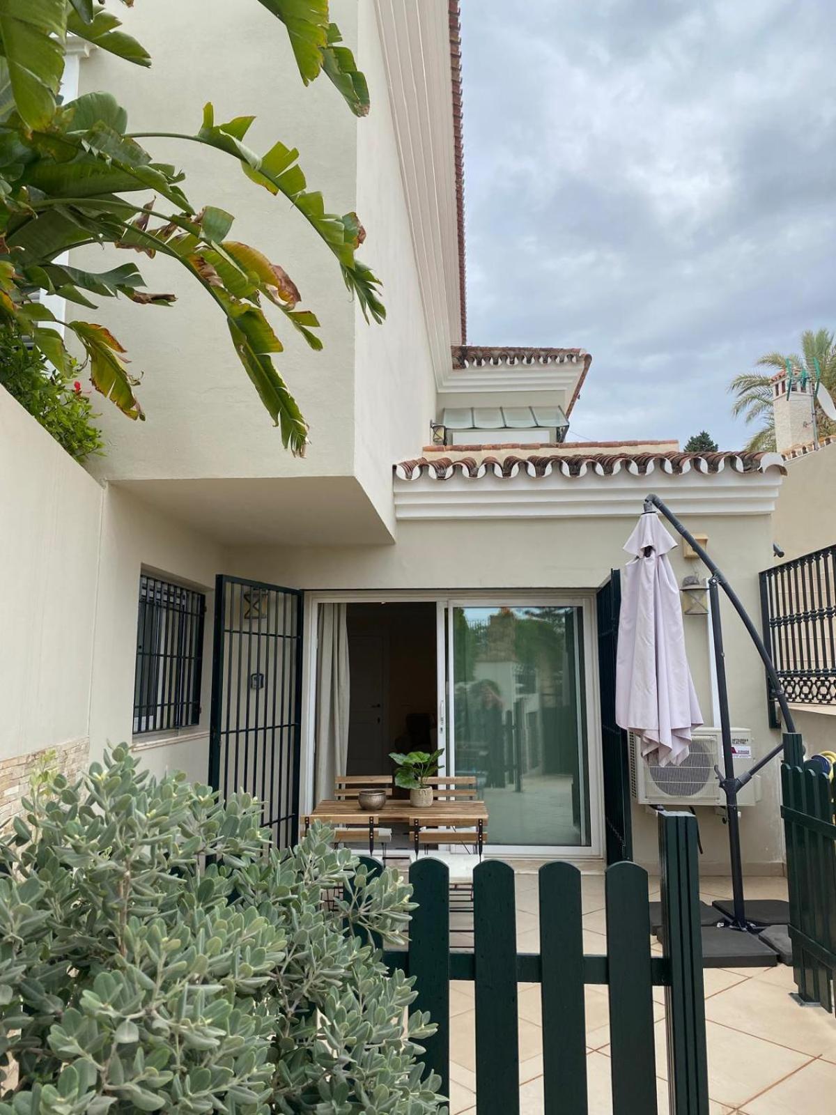 Apartamentos Villa Torreblanca