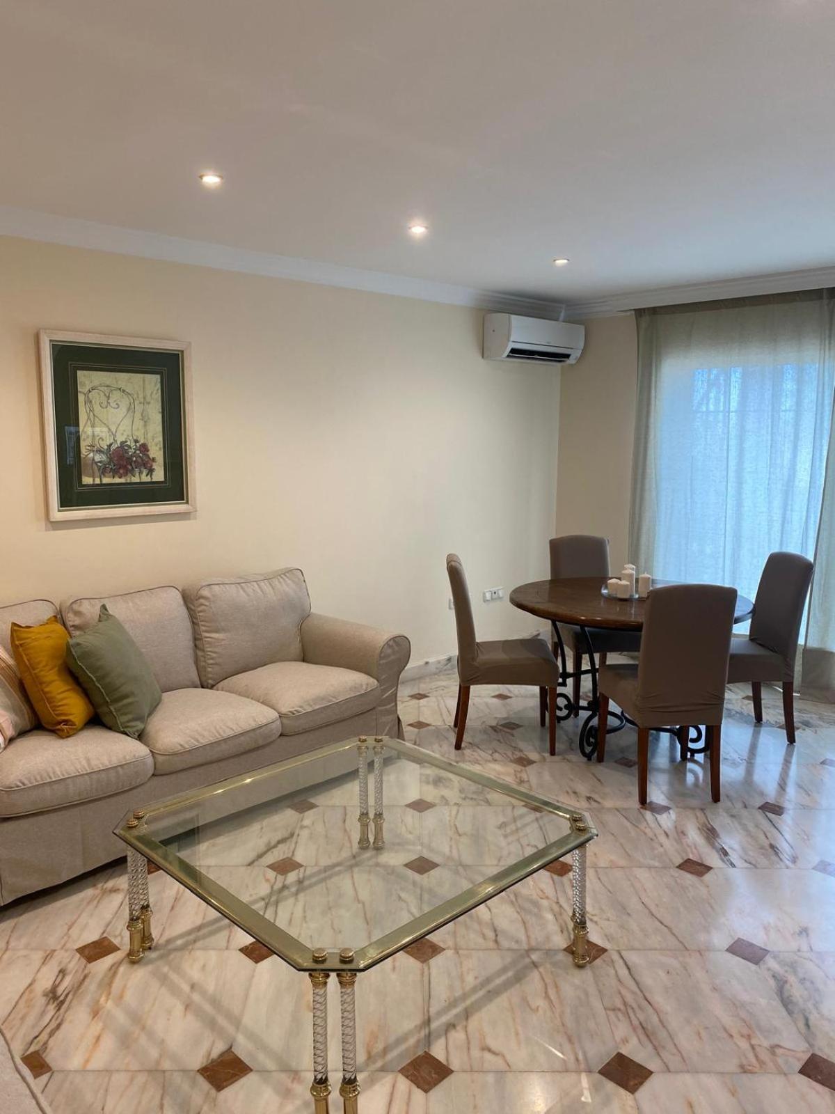 Apartamentos Villa Torreblanca
