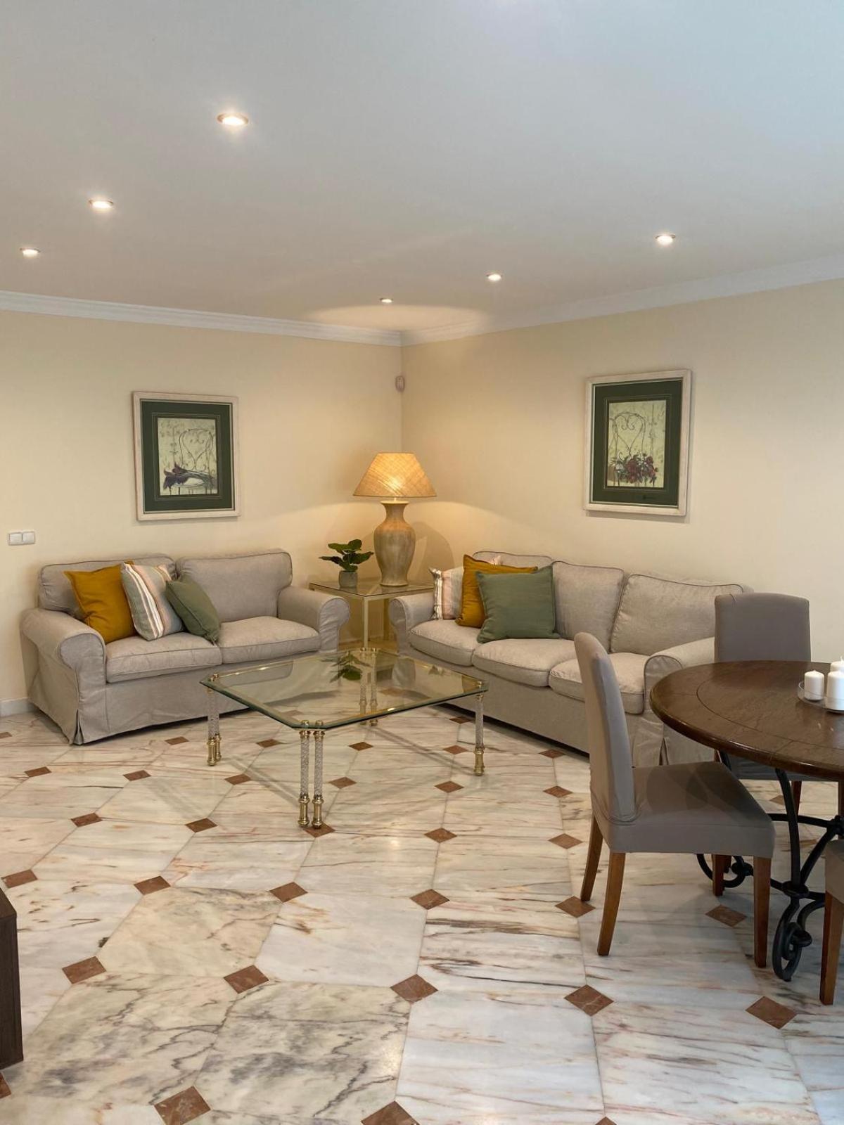 Apartamentos Villa Torreblanca